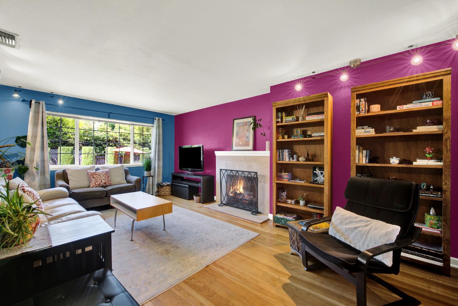 Carmichael, California, 95608, United States, 3 Bedrooms Bedrooms, ,2 BathroomsBathrooms,Residential,For Sale,1896985