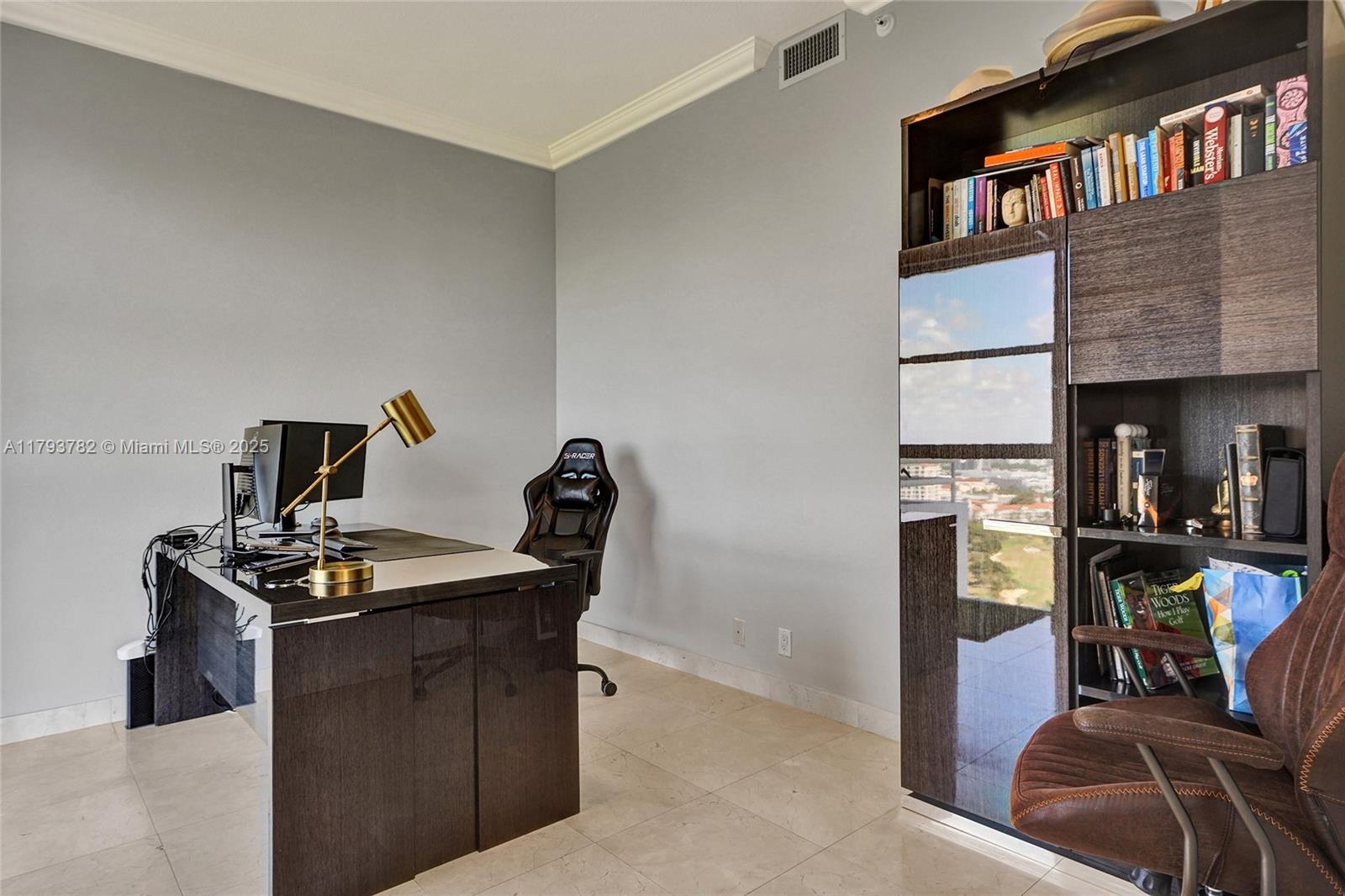 Aventura, Florida, 33180, United States, 5 Bedrooms Bedrooms, ,4 BathroomsBathrooms,Residential,For Sale,1794425