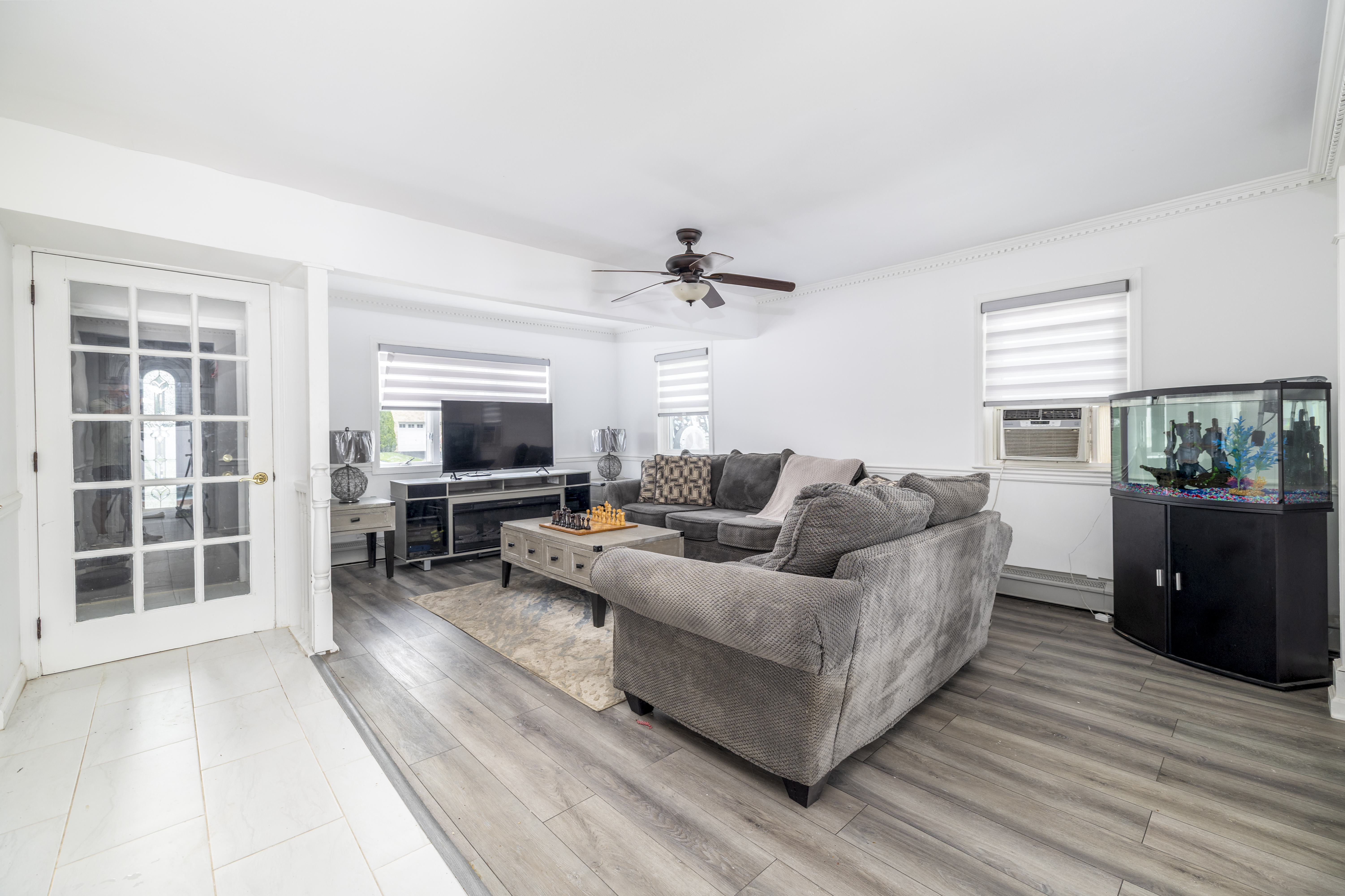 18 Old Farm Road, Levittown, NY, 11756 - 物件實景