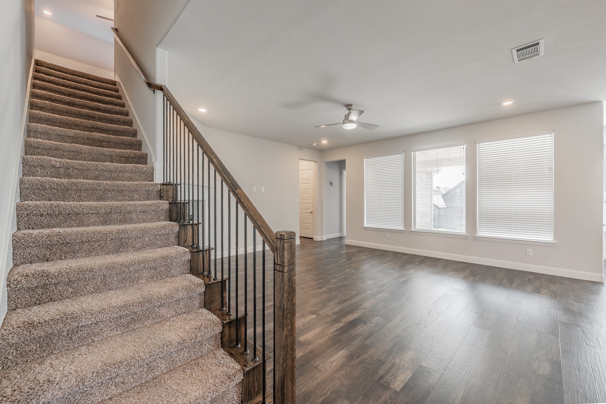 Flower Mound, Texas, 76262, United States, 5 Bedrooms Bedrooms, ,4 BathroomsBathrooms,Residential,For Sale,1991045