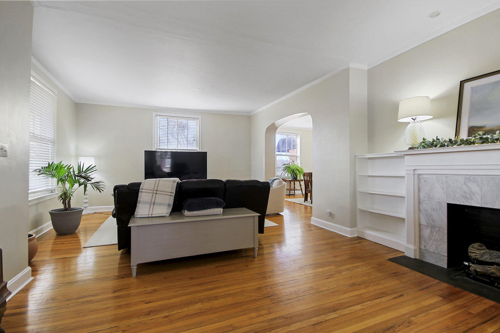 MOBERLY, Missouri, 65270, United States, 5 Bedrooms Bedrooms, ,5 BathroomsBathrooms,Residential,For Sale,2009284