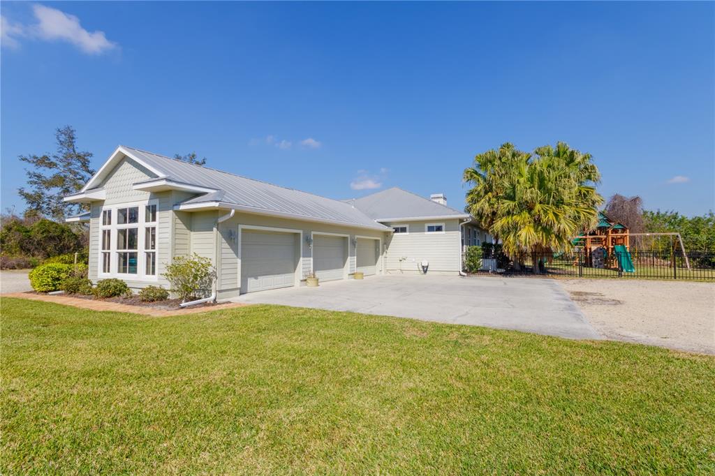 Punta Gorda, Florida, 33983, United States, 4 Bedrooms Bedrooms, ,5 BathroomsBathrooms,Residential,For Sale,1707837