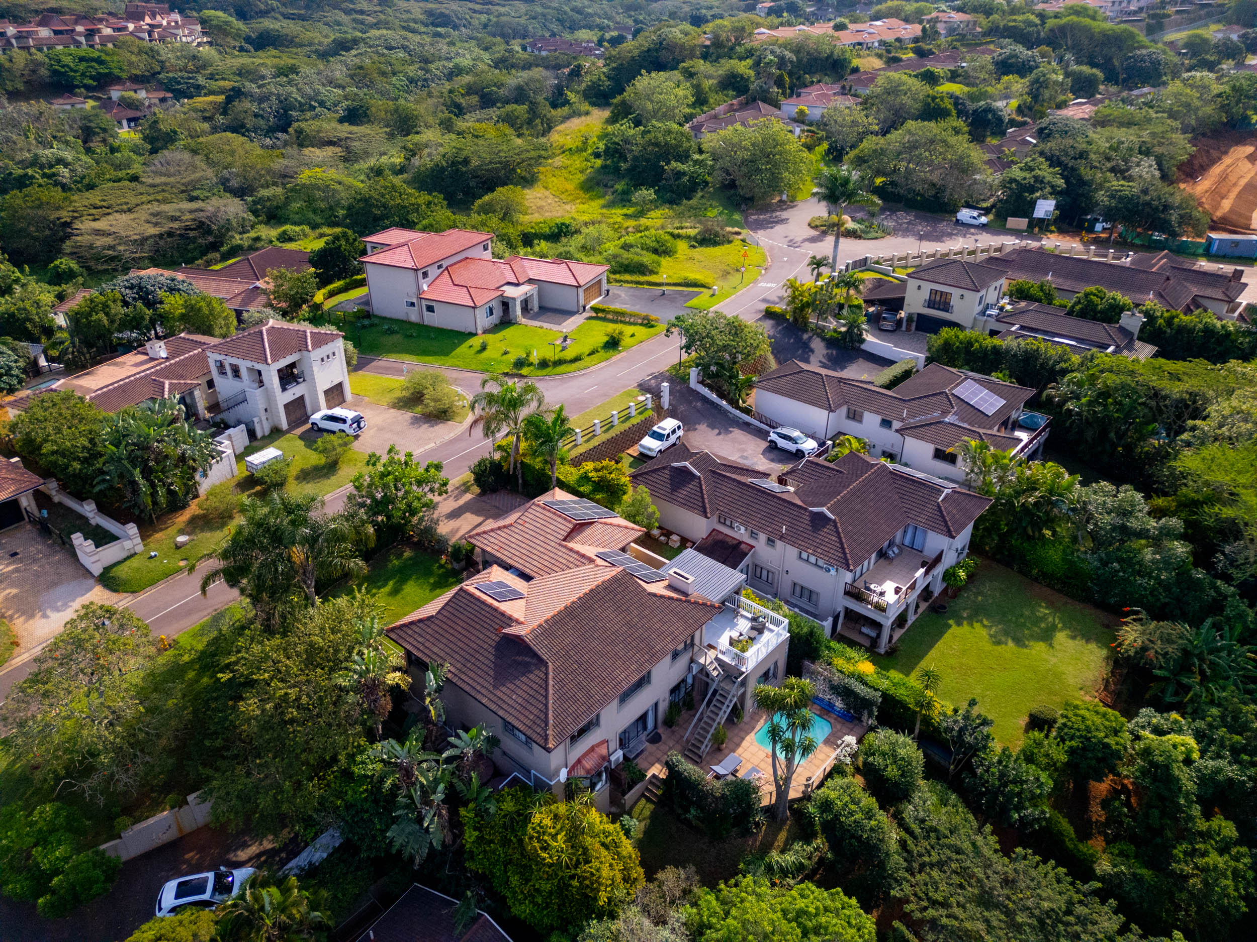  Forest Retreat with Solar Power and Exceptional Outdoor Living in Seaward Estate - 物件實景