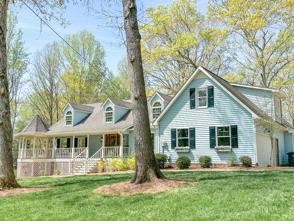 Calhoun, Georgia, 30701, United States, 4 Bedrooms Bedrooms, ,3 BathroomsBathrooms,Residential,For Sale,1762093