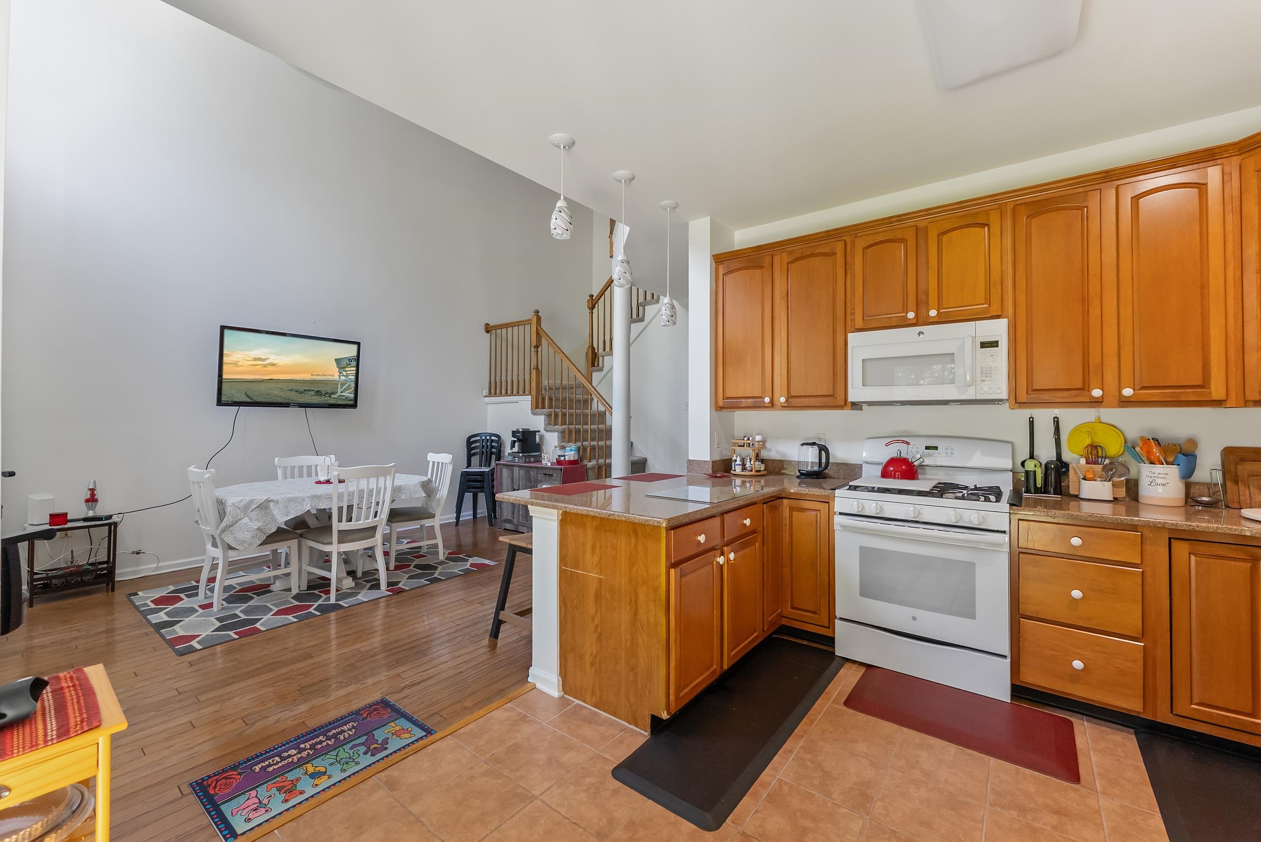 Swainton, New Jersey, 08210, United States, 3 Bedrooms Bedrooms, ,2 BathroomsBathrooms,Residential,For Sale,1982441