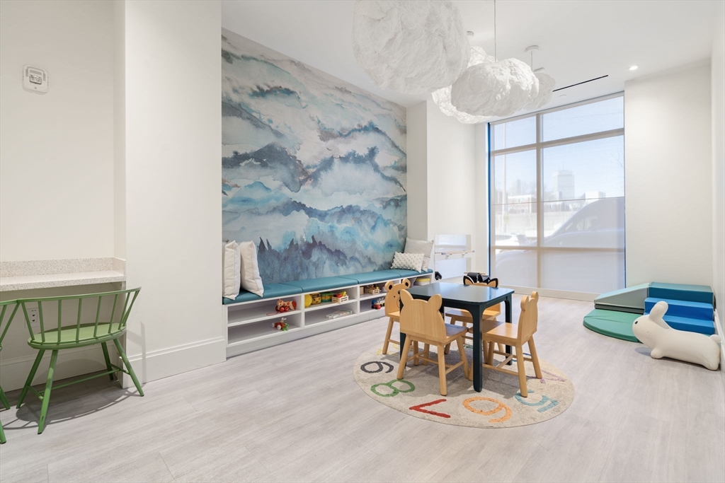 Boston, Massachusetts, 02118, United States, 1 Bedroom Bedrooms, ,1 BathroomBathrooms,Residential,For Sale,1896356