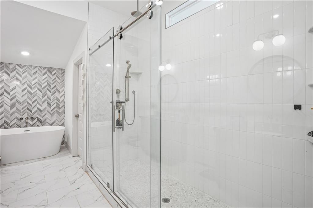 Atlanta, Georgia, 30310, United States, 3 Bedrooms Bedrooms, ,2 BathroomsBathrooms,Residential,For Sale,1991522