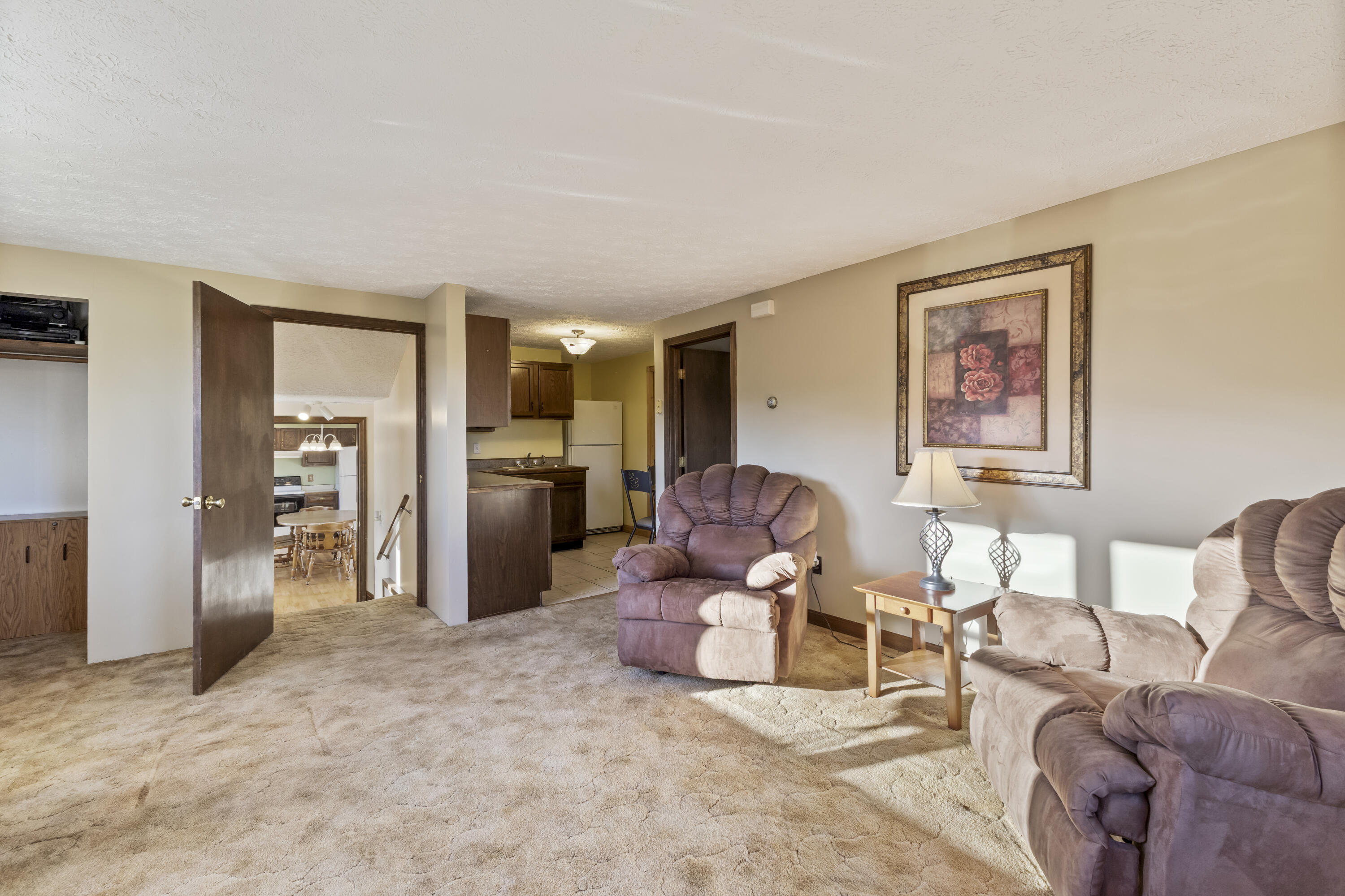 Saco, Maine, 04072, United States, 5 Bedrooms Bedrooms, ,2 BathroomsBathrooms,Residential,For Sale,1960704