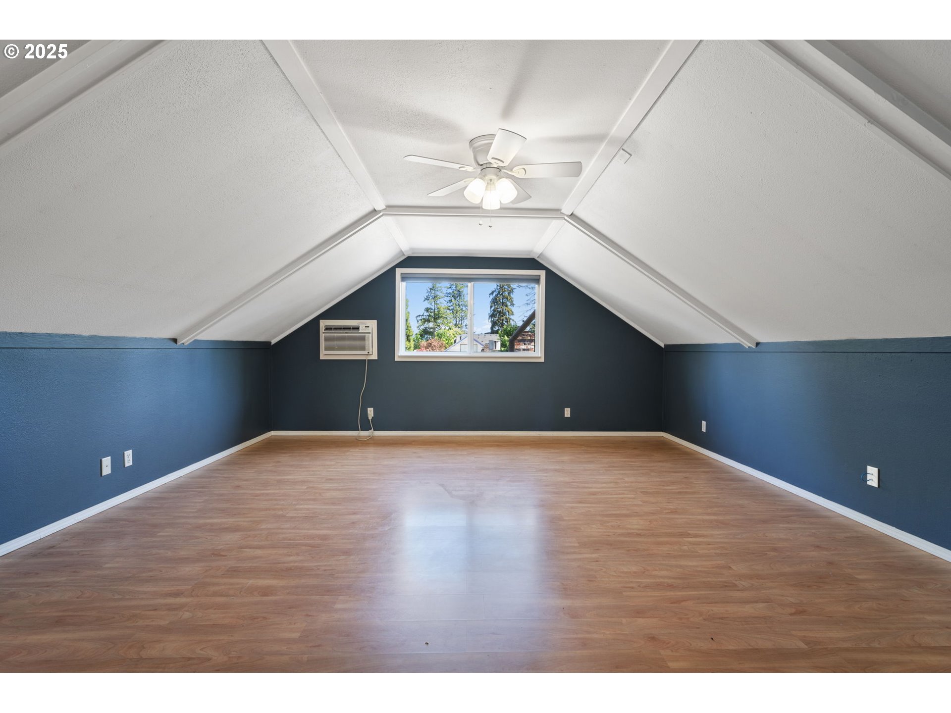 Vancouver, Washington, 98682, United States, 4 Bedrooms Bedrooms, ,2 BathroomsBathrooms,Residential,For Sale,1987487