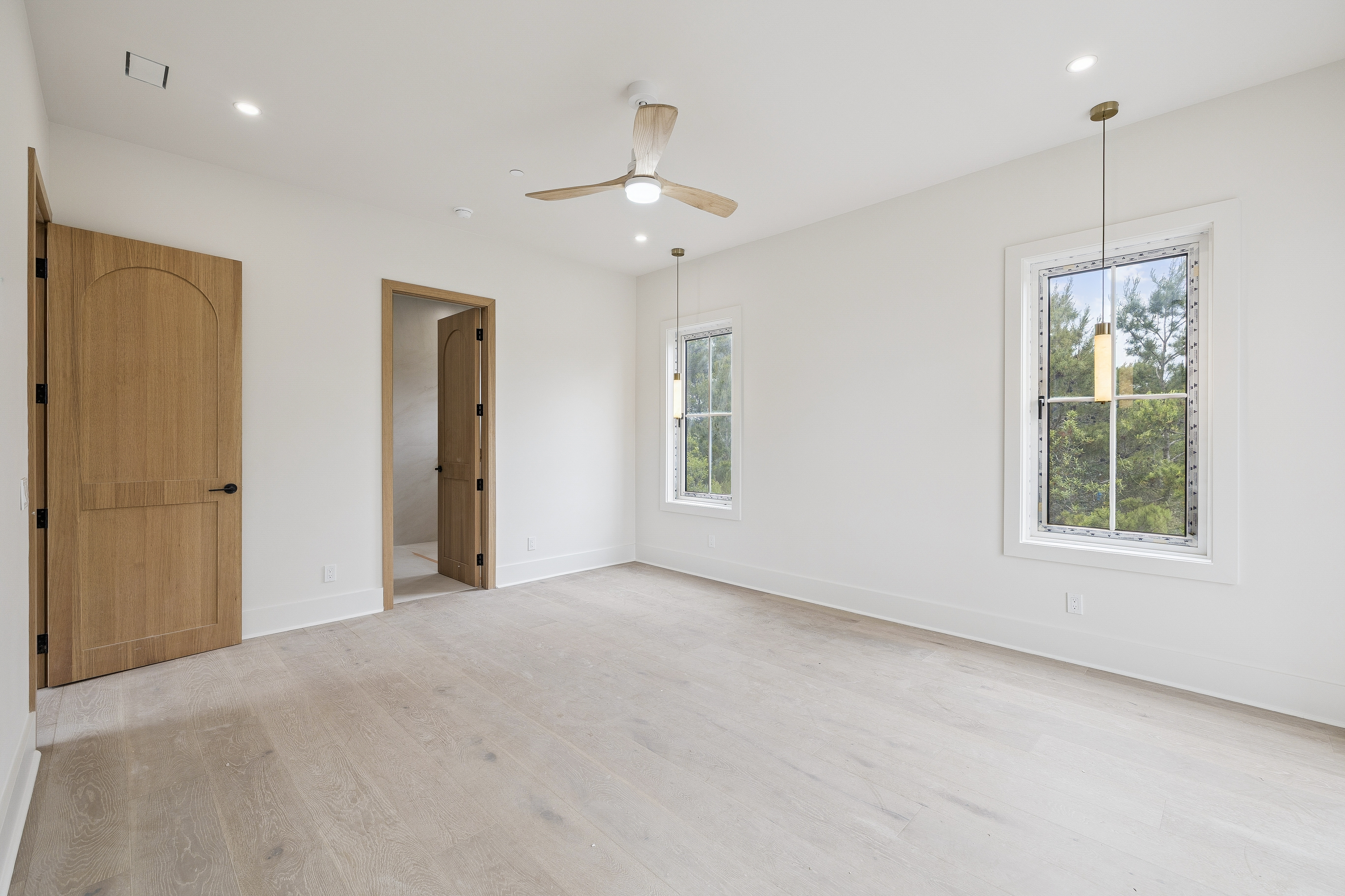  Stunning New Construction with Gulf Views, Courtyard Pool & Designer Finishes - 物件實景