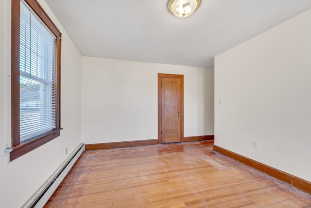 Totowa, New Jersey, 07512, United States, 3 Bedrooms Bedrooms, ,2 BathroomsBathrooms,Residential,For Sale,1984050