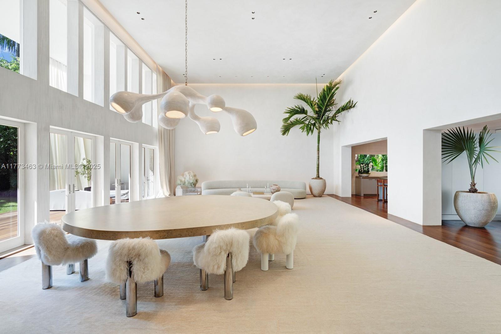 Miami Beach, Florida, 33140, United States, 6 Bedrooms Bedrooms, ,7 BathroomsBathrooms,Residential,For Sale,1759763