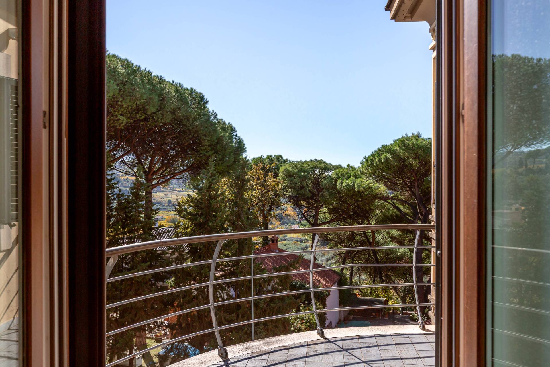 Grottaferrata, Roma, 00046, IT, 4 Bedrooms Bedrooms, ,2 BathroomsBathrooms,Residential,For Sale,1989453