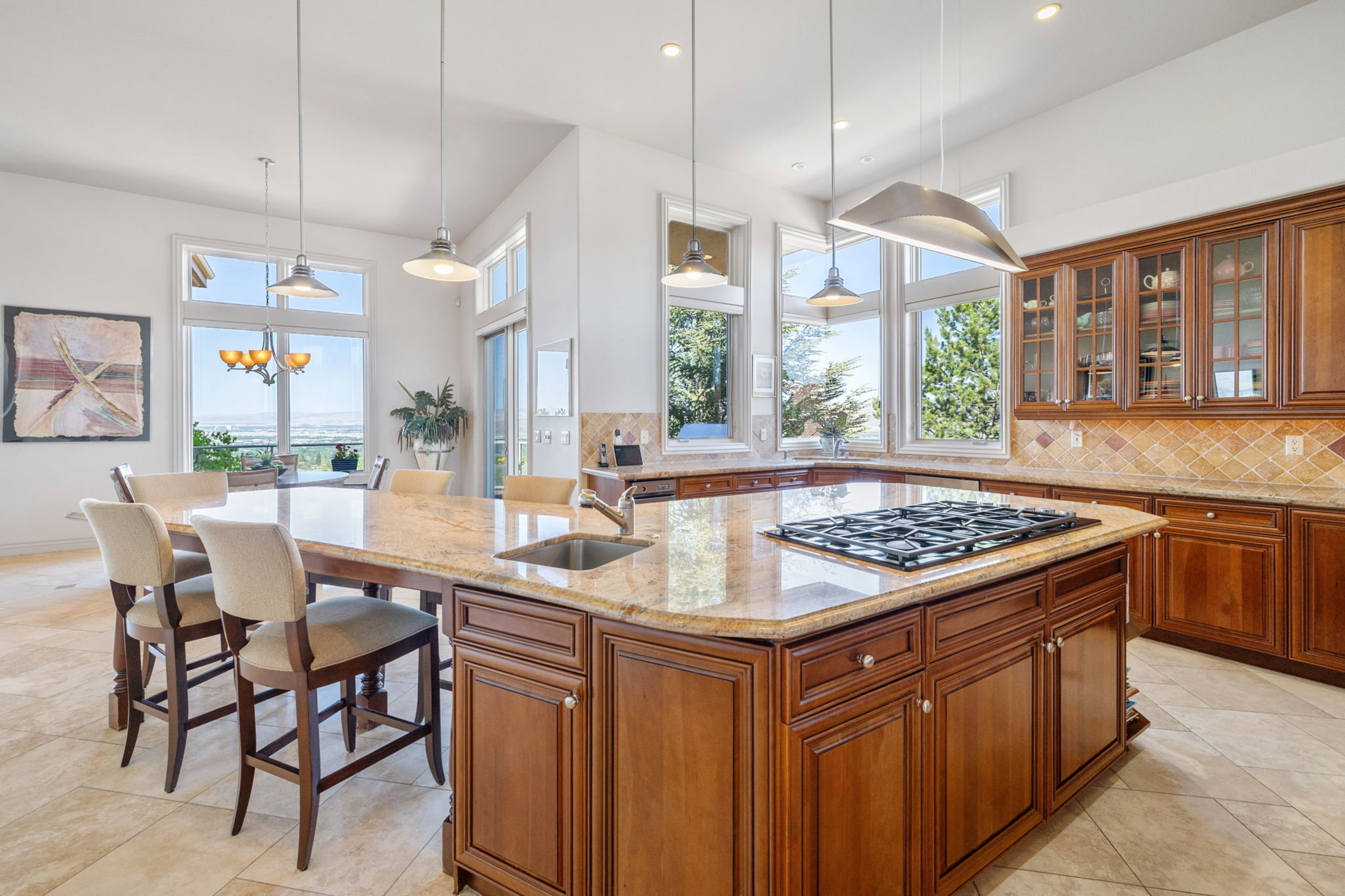  Stunning Custom Home with Breathtaking Views in Reno - 物件實景