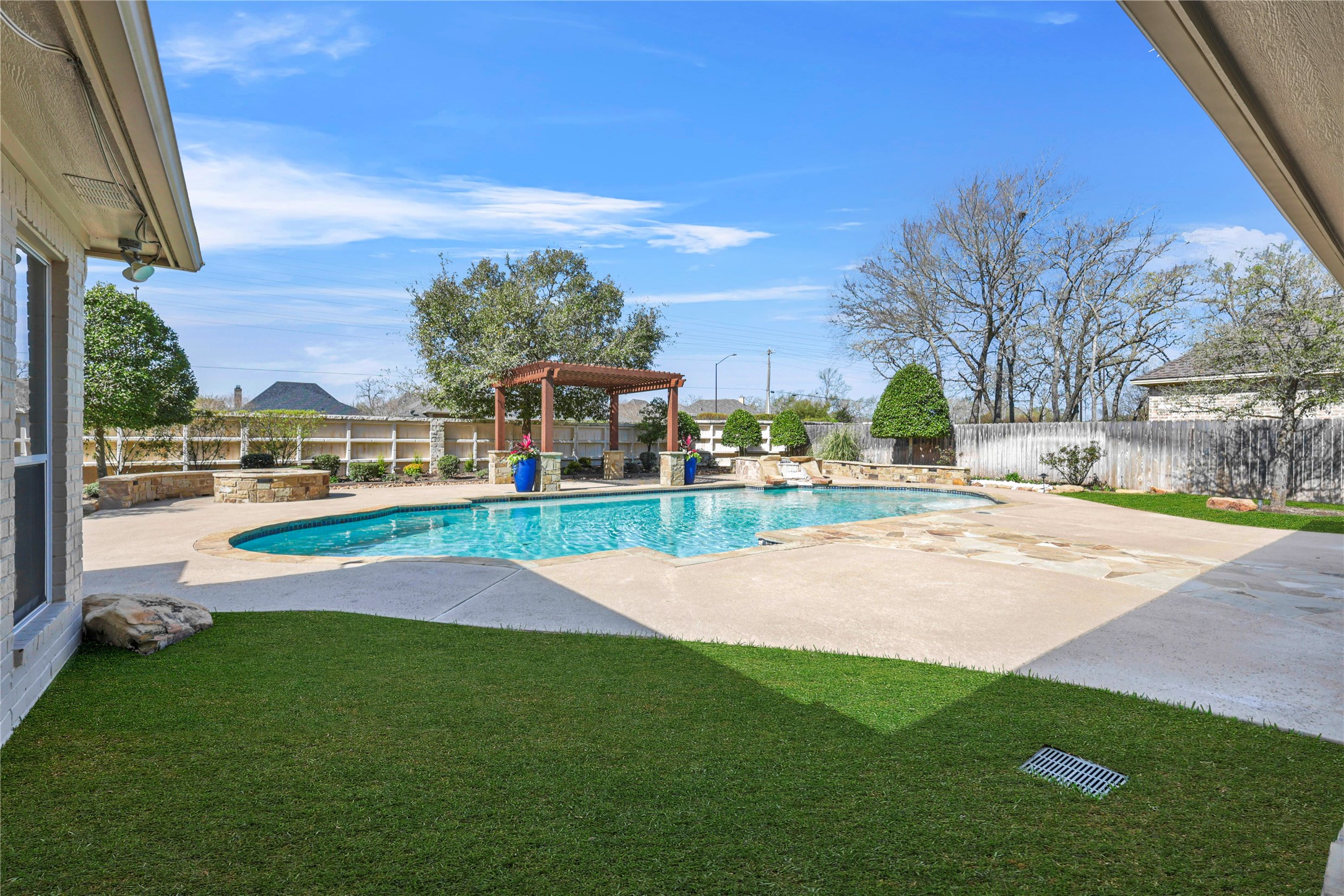  5106 Bellerive Bend Drive - 物件實景