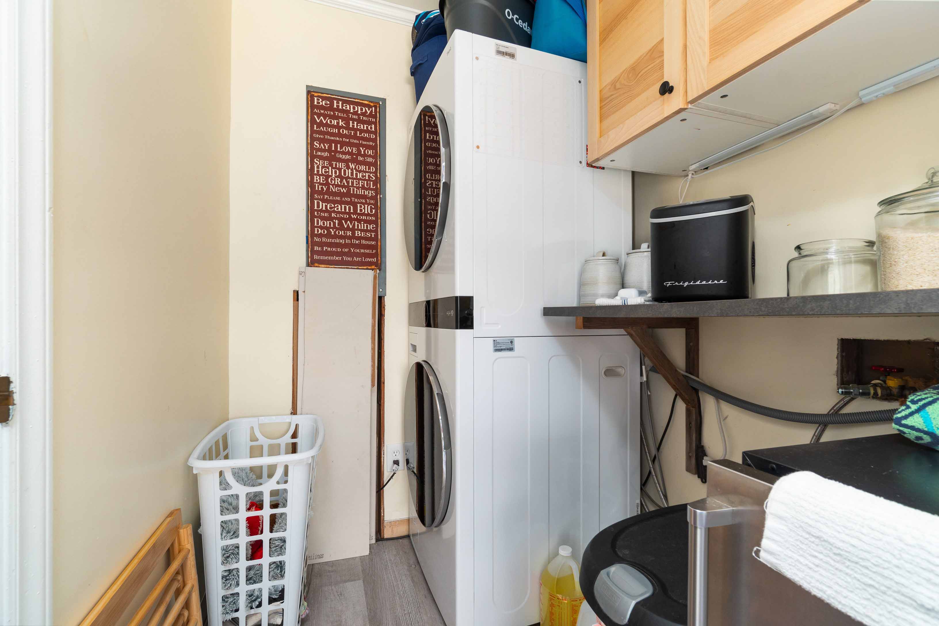 Aurora, North Carolina, 27806, United States, 3 Bedrooms Bedrooms, ,2 BathroomsBathrooms,Residential,For Sale,1973903