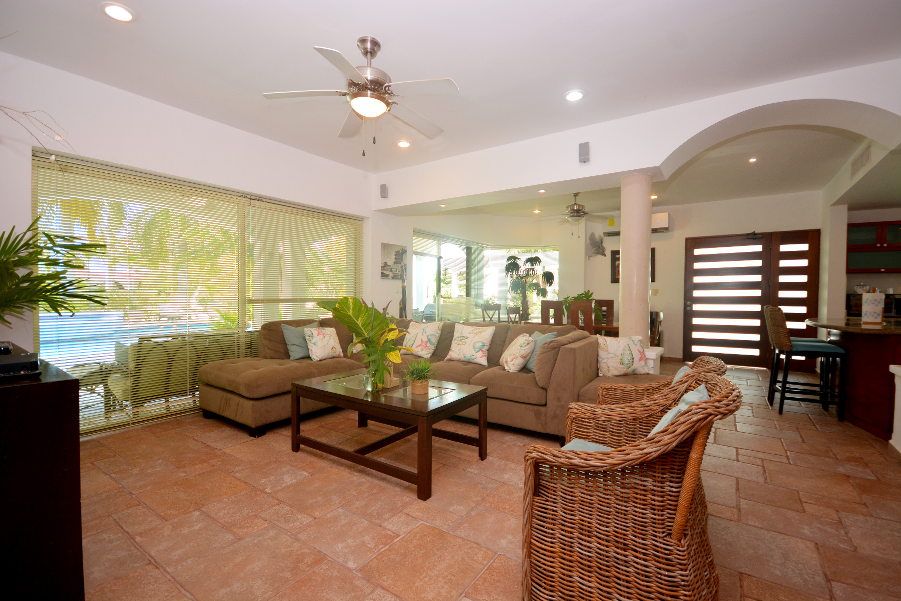  DUPLEX 6 BEDROOM HOME NEAR THE BEACH - 物件實景