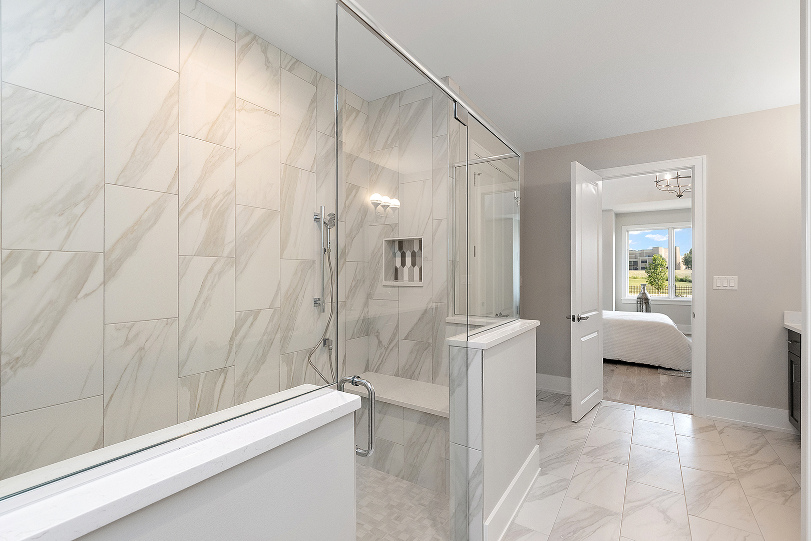 Orland Park, Illinois, 60467, United States, 2 Bedrooms Bedrooms, ,2 BathroomsBathrooms,Residential,For Sale,1921917