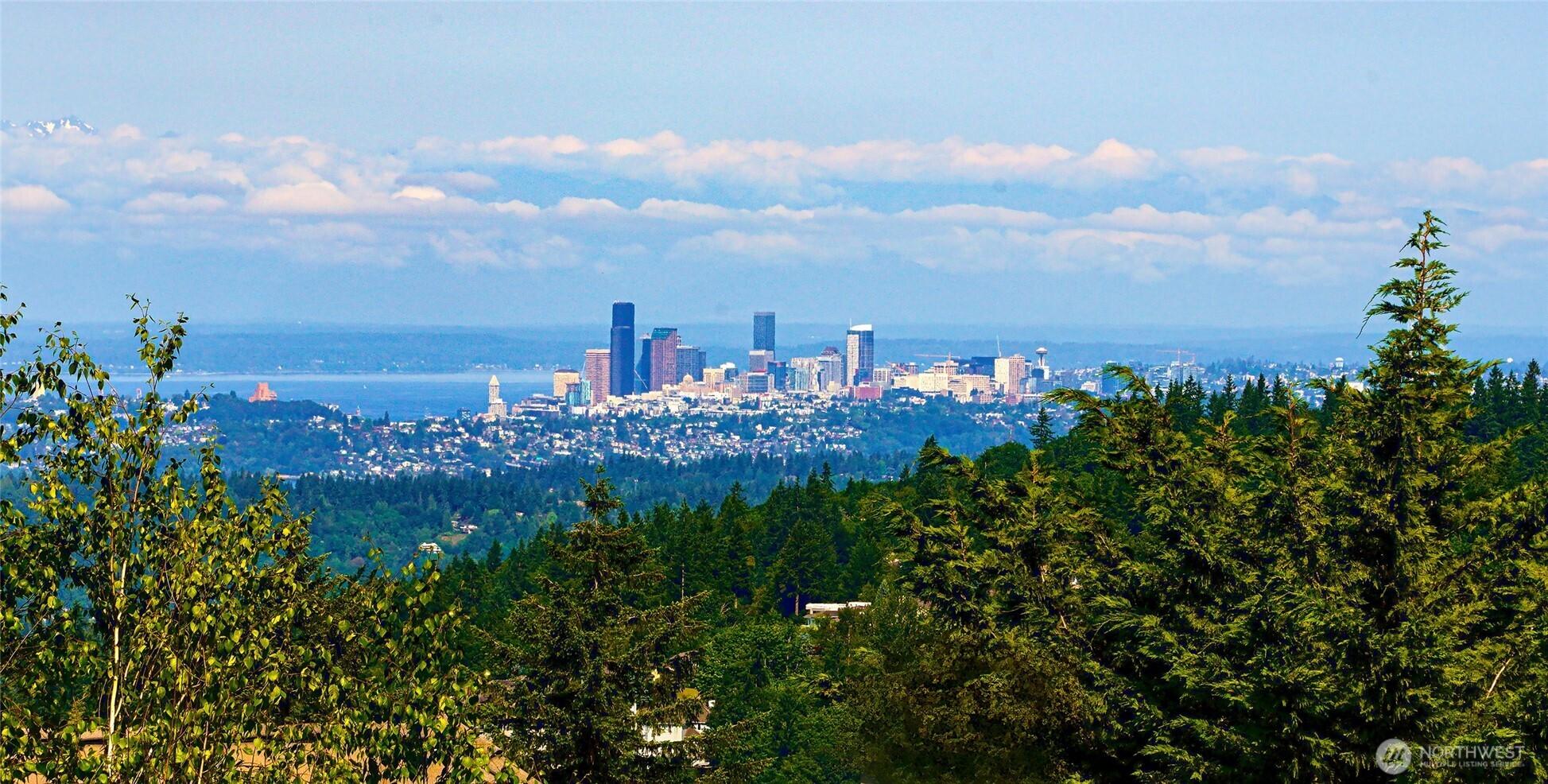 BELLEVUE, Washington, 98006, United States, 4 Bedrooms Bedrooms, ,6 BathroomsBathrooms,Residential,For Sale,1876137