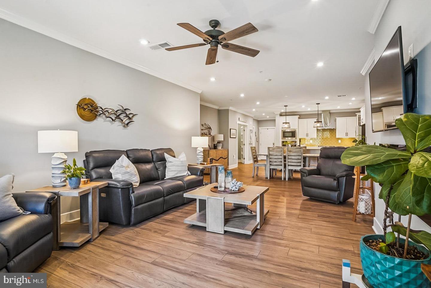 Chester, Maryland, 21619, United States, 2 Bedrooms Bedrooms, ,3 BathroomsBathrooms,Residential,For Sale,1968949