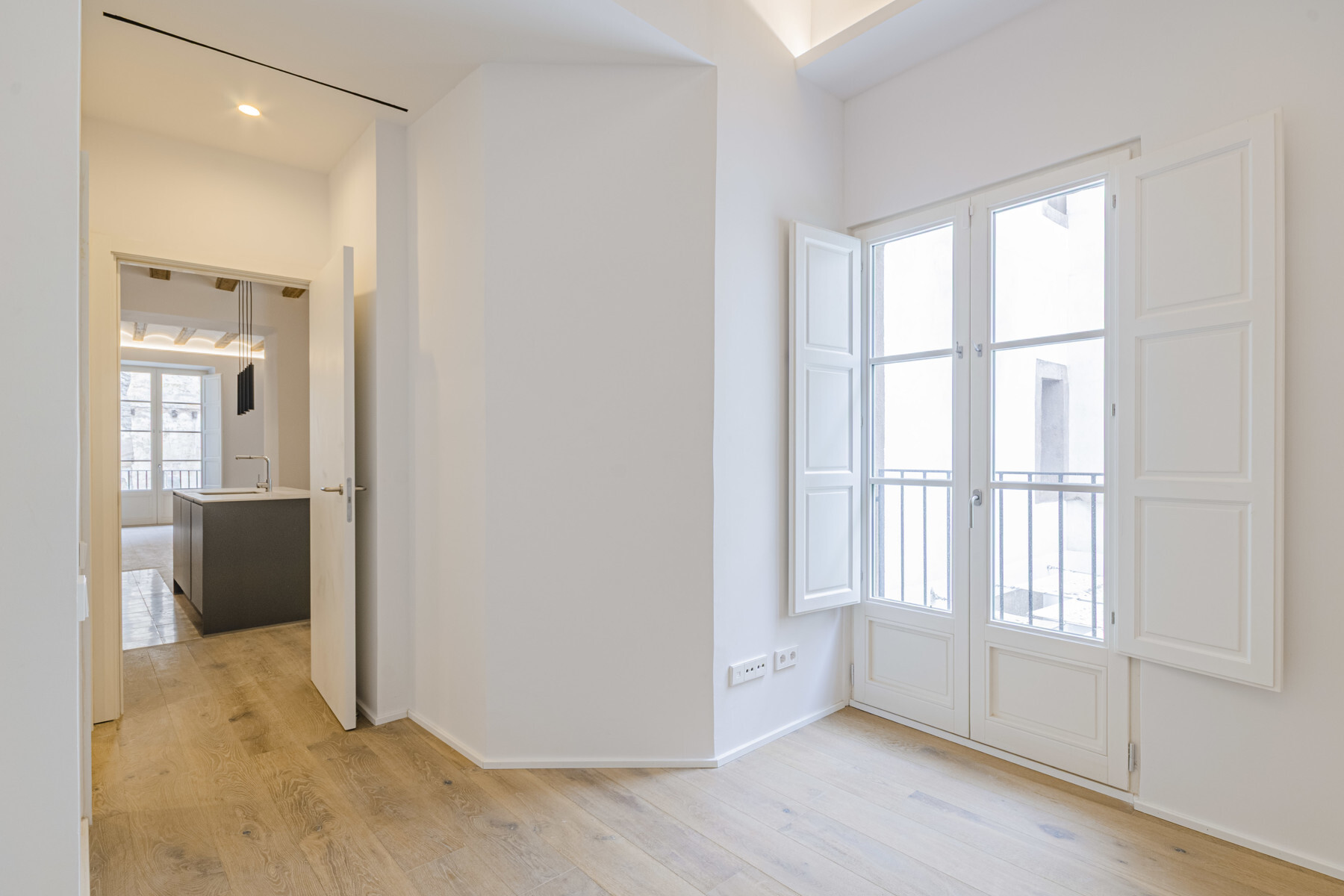  2-bedroom apartment in a listed and renovated building in El Born - 物件實景