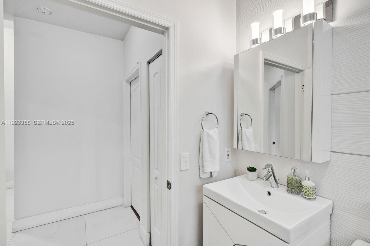 Doral, Florida, 33178, United States, 3 Bedrooms Bedrooms, ,3 BathroomsBathrooms,Residential,For Sale,2000921