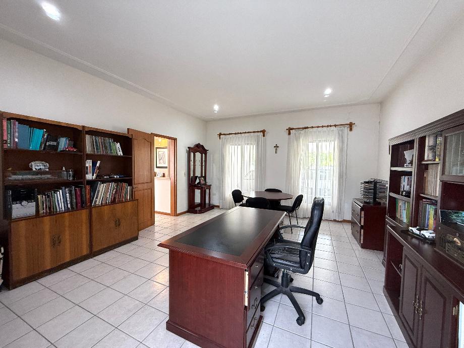 Aguascalientes, Aguascalientes, 20218, Mexico, 4 Bedrooms Bedrooms, ,2 BathroomsBathrooms,Residential,For Sale,1919564