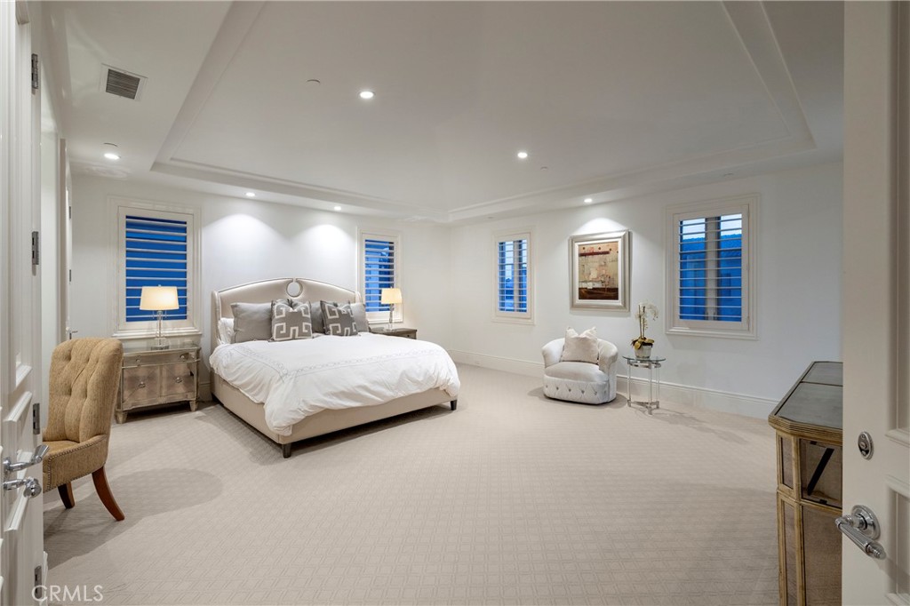 Newport Beach, California, 92661, United States, 7 Bedrooms Bedrooms, ,9 BathroomsBathrooms,Residential,For Sale,1770248