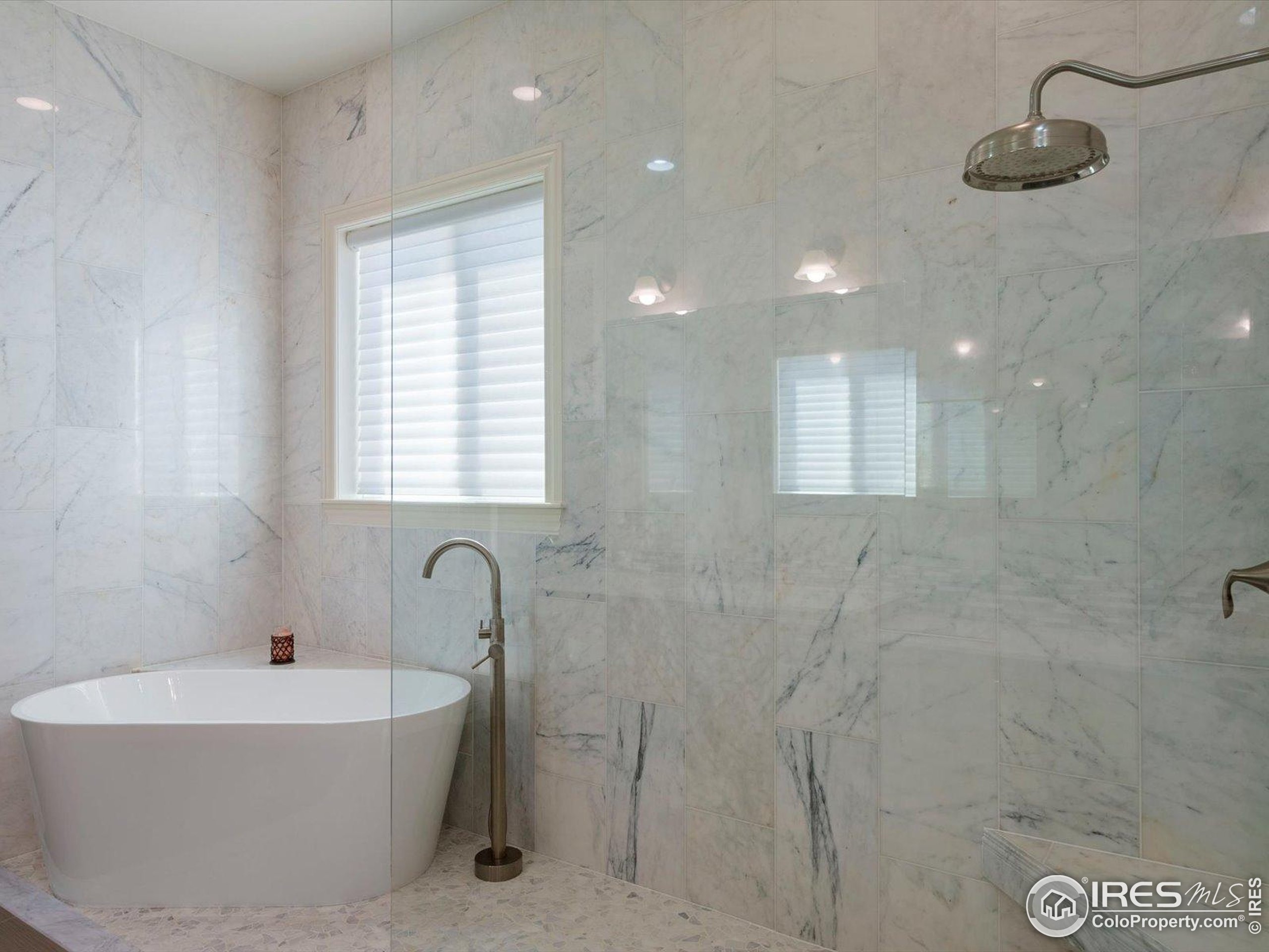 Arvada, Colorado, 80007, United States, 3 Bedrooms Bedrooms, ,2 BathroomsBathrooms,Residential,For Sale,1916869