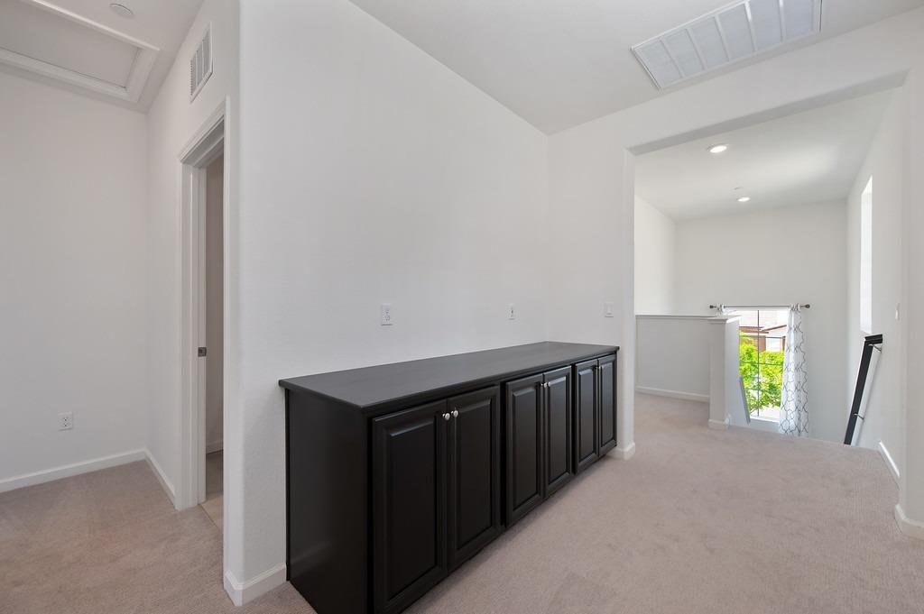 Roseville, California, 95747, United States, 3 Bedrooms Bedrooms, ,3 BathroomsBathrooms,Residential,For Sale,1795538