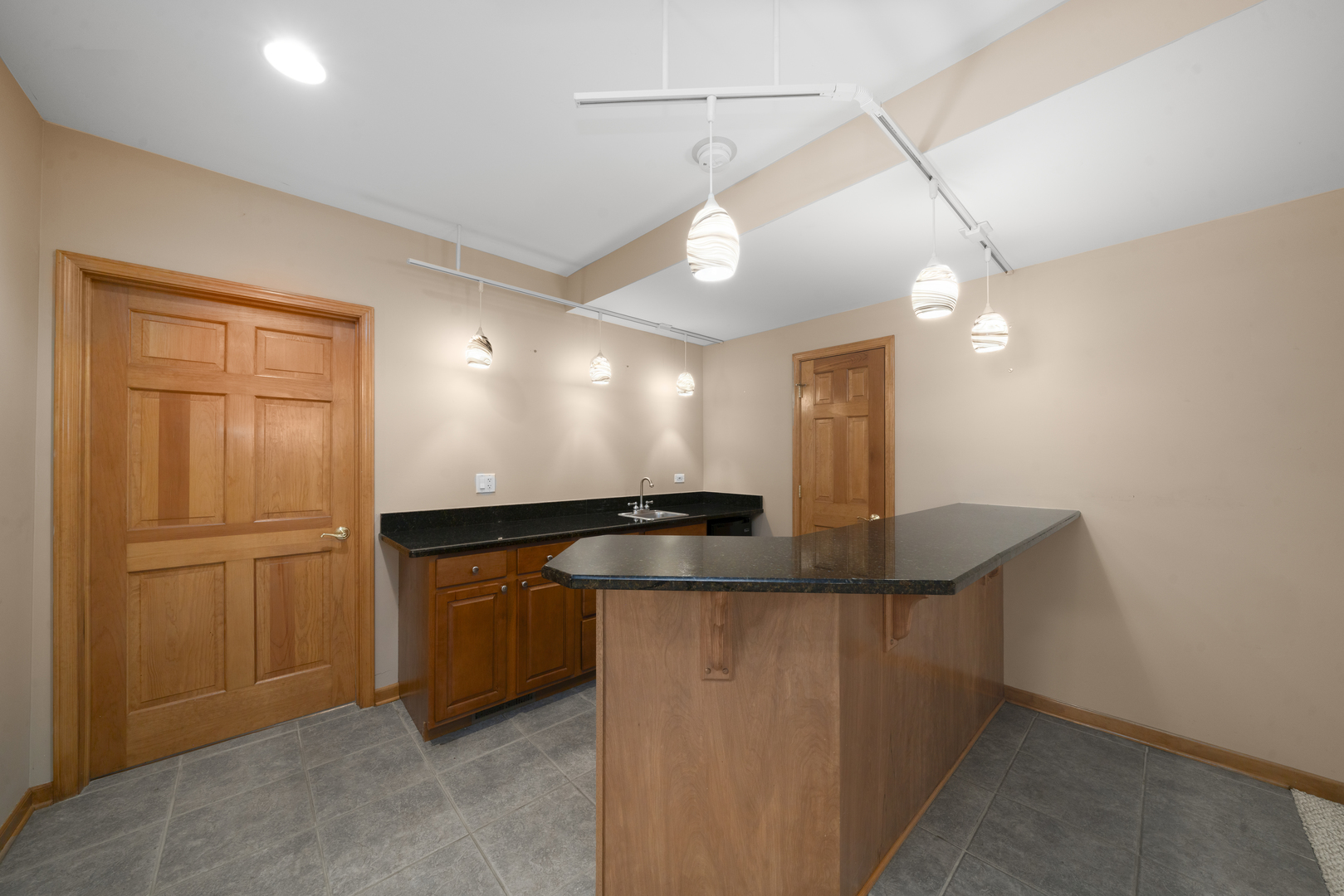 Sugar Grove, Illinois, 60554, United States, 4 Bedrooms Bedrooms, ,4 BathroomsBathrooms,Residential,For Sale,2003228