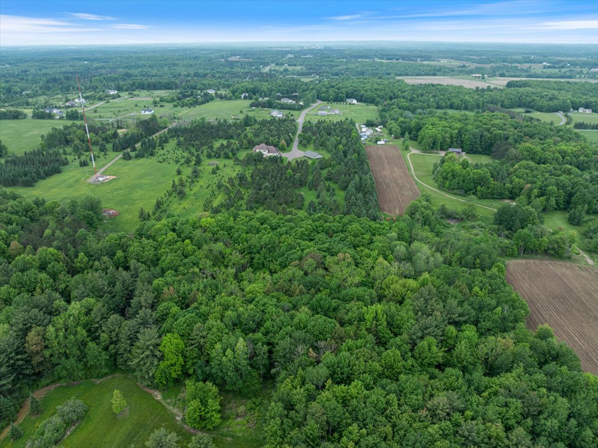 Medford, Wisconsin, 54451, United States, 4 Bedrooms Bedrooms, ,5 BathroomsBathrooms,Residential,For Sale,1881701