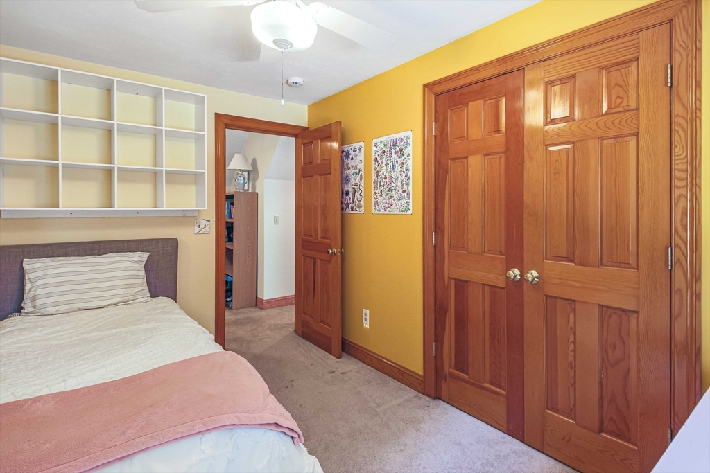 Sutton, Massachusetts, 01590, United States, 3 Bedrooms Bedrooms, ,3 BathroomsBathrooms,Residential,For Sale,1982878