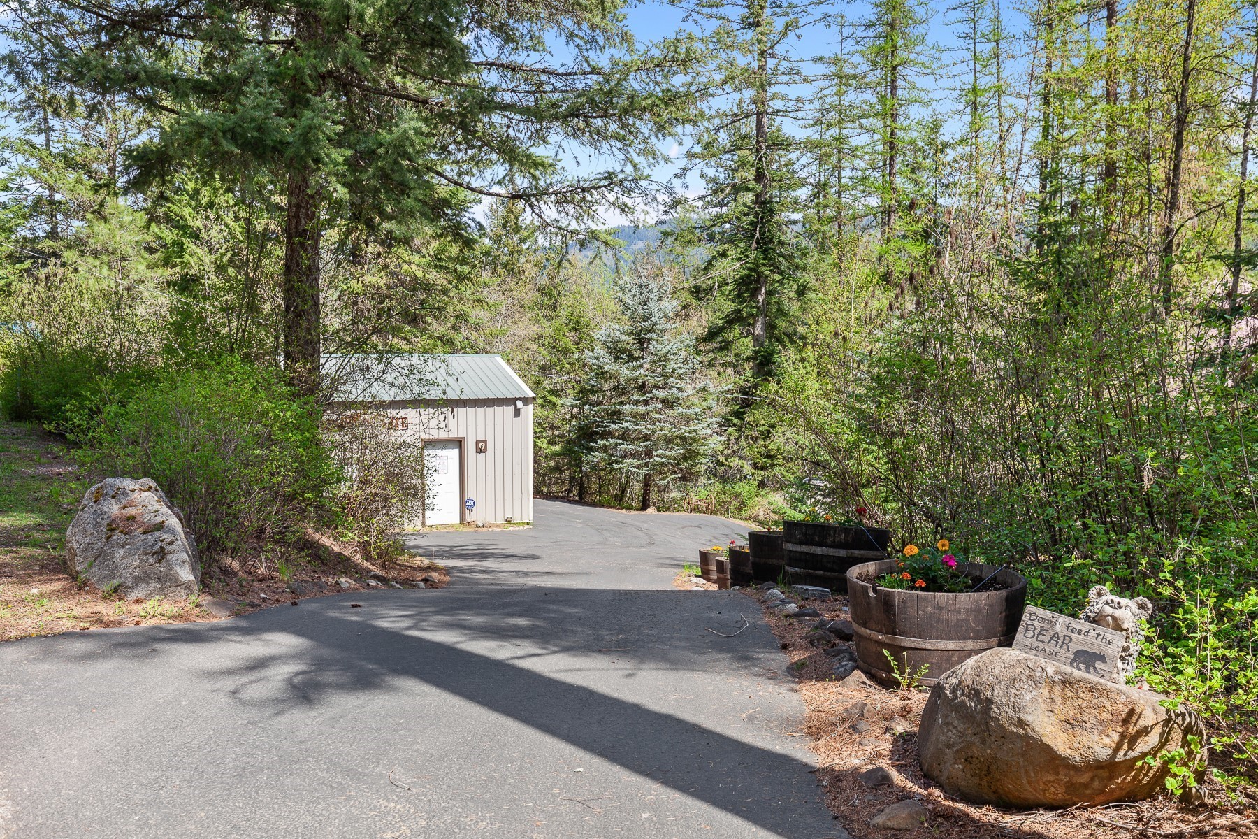  Hayden Lake Year Round Waterfront Living - 物件實景