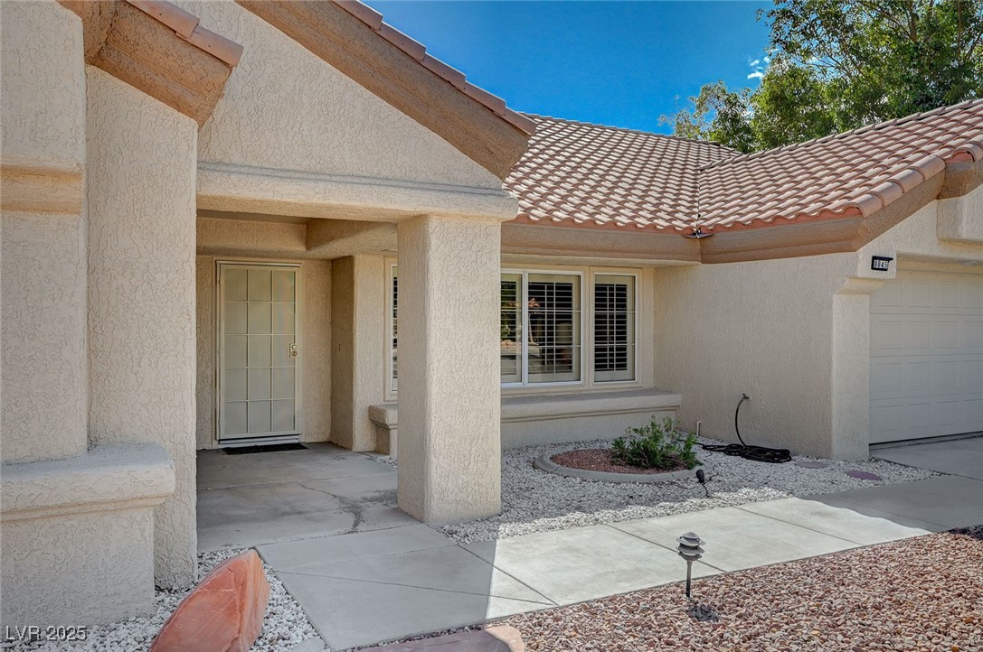 Las Vegas, Nevada, 89134, United States, 2 Bedrooms Bedrooms, ,2 BathroomsBathrooms,Residential,For Sale,1950375