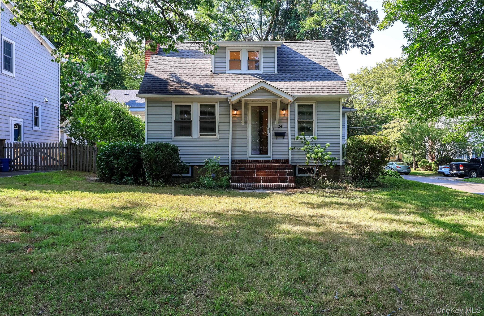 Sea Cliff, New York, 11579, United States, 2 Bedrooms Bedrooms, ,2 BathroomsBathrooms,Residential,For Sale,1920035