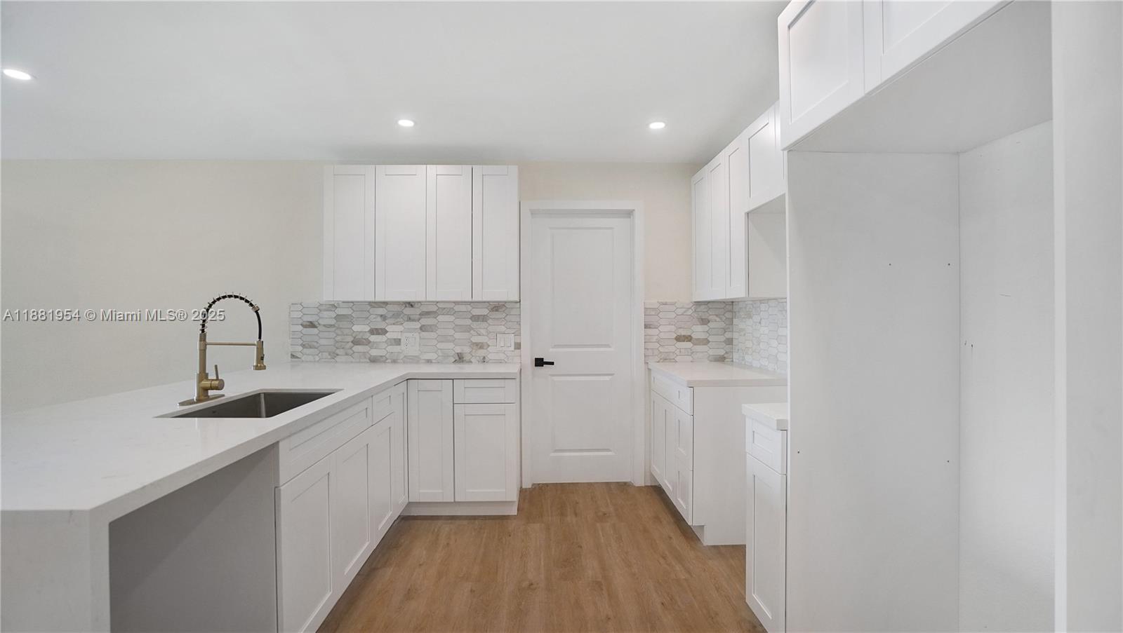 Sunrise, Florida, 33322, United States, 3 Bedrooms Bedrooms, ,2 BathroomsBathrooms,Residential,For Sale,1950754