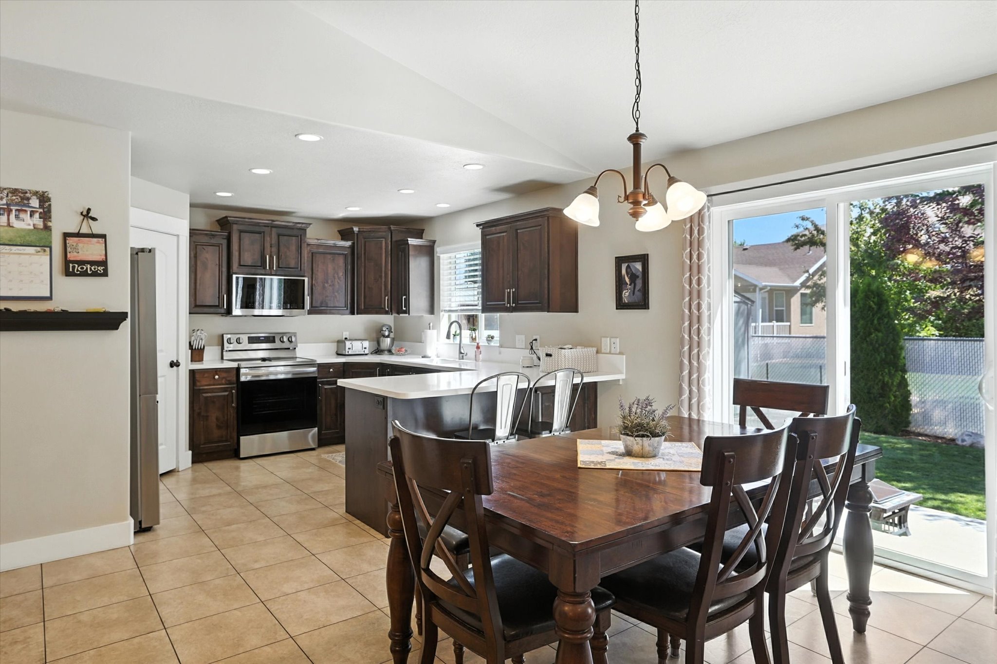 Perry, Utah, 84302, United States, 6 Bedrooms Bedrooms, ,3 BathroomsBathrooms,Residential,For Sale,1903790