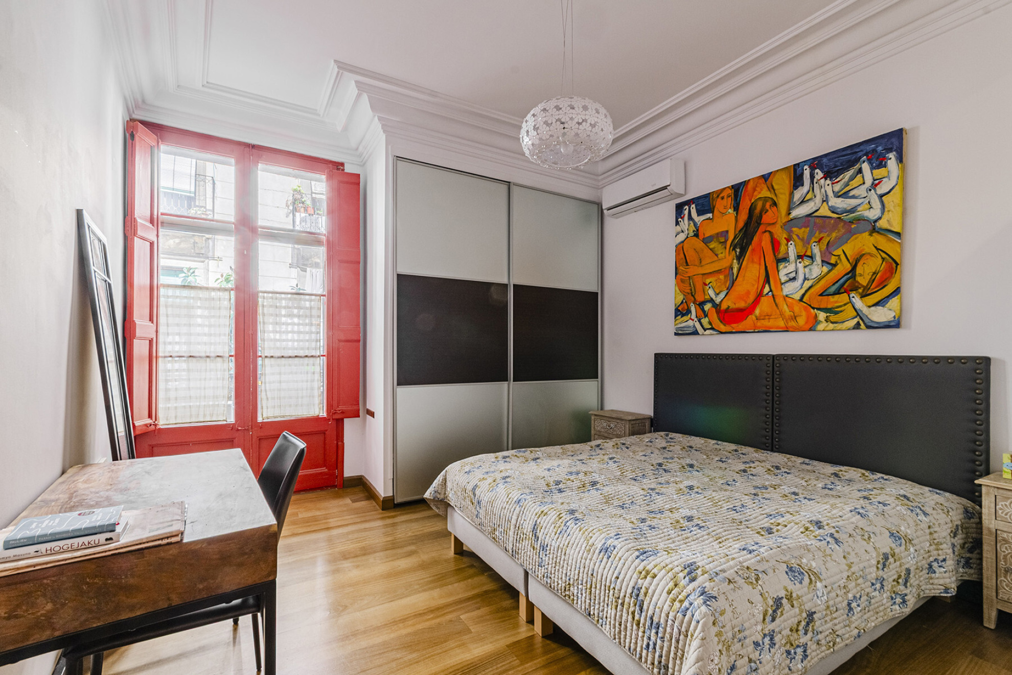  Large apartment with its own style in the oldest part of Barcelona - 物件實景