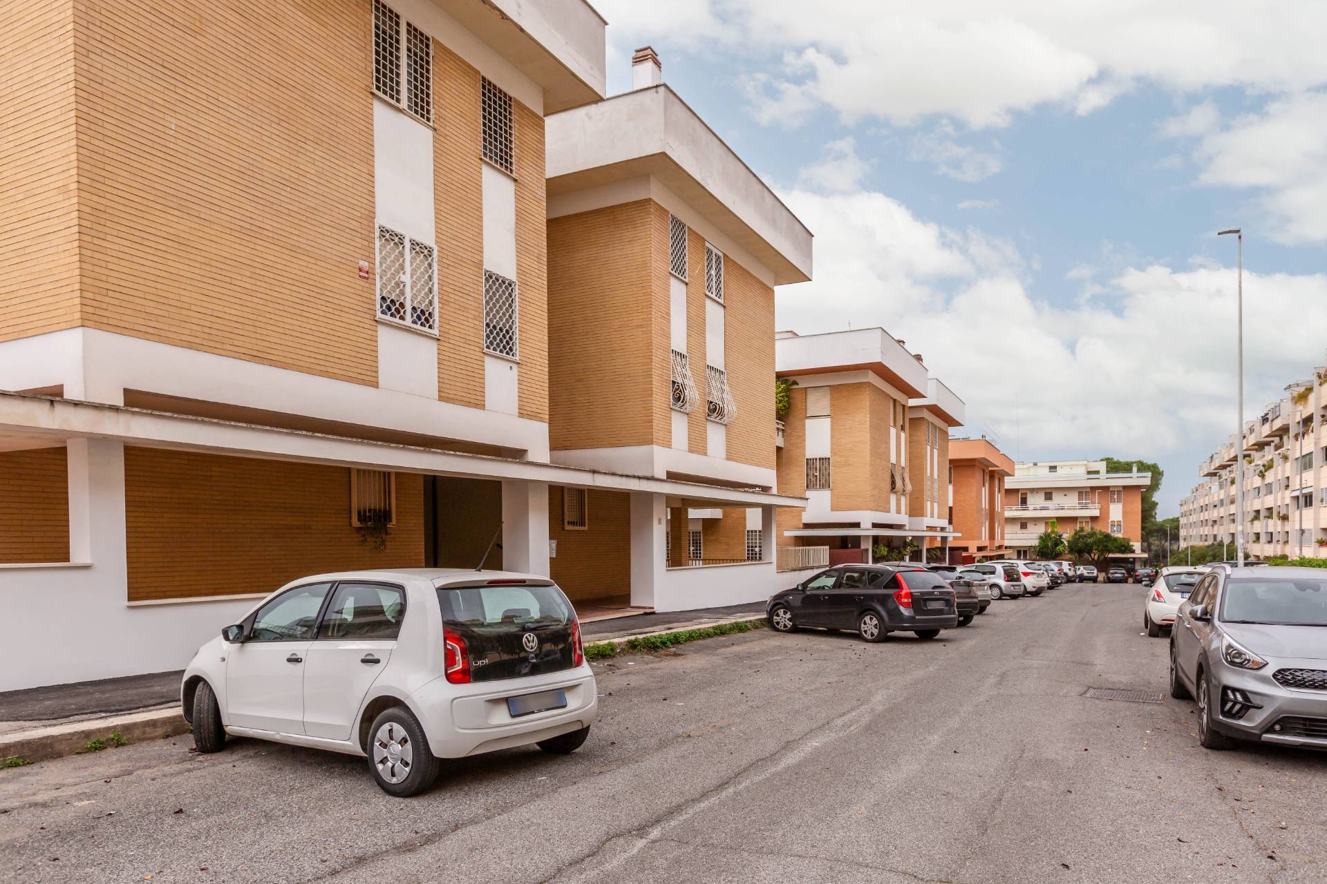 Roma, Roma, 00100, IT, 5 Bedrooms Bedrooms, ,3 BathroomsBathrooms,Residential,For Sale,1738705