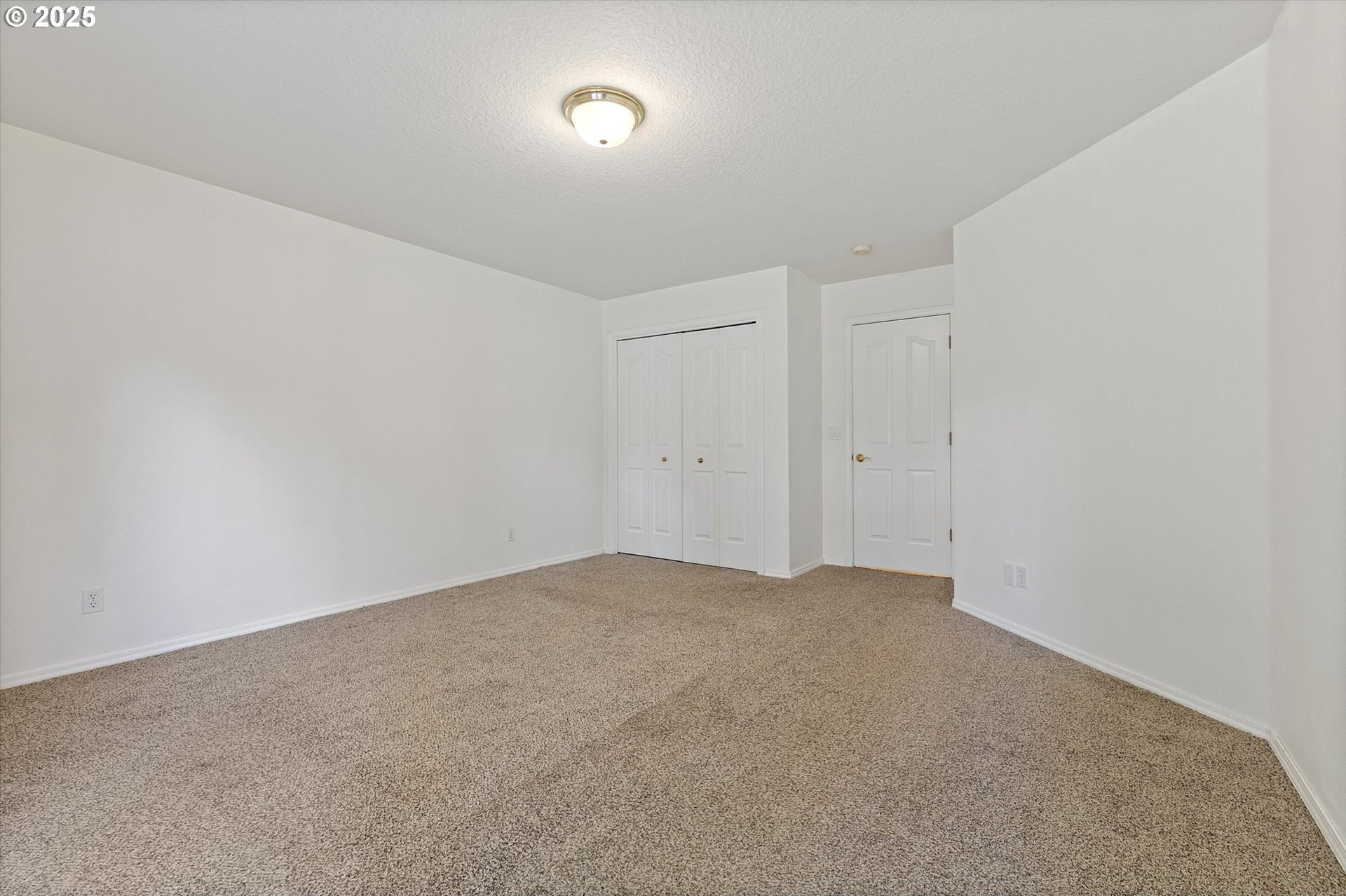 Newberg, Oregon, 97132, United States, 3 Bedrooms Bedrooms, ,2 BathroomsBathrooms,Residential,For Sale,1972944