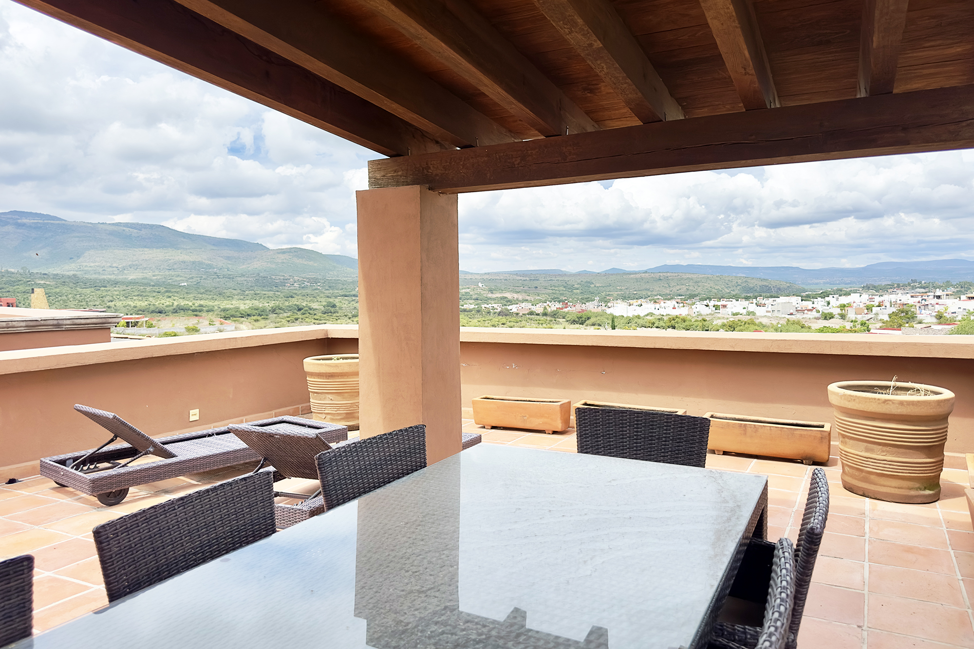  El Milagro Rooftop Apartment - 物件實景