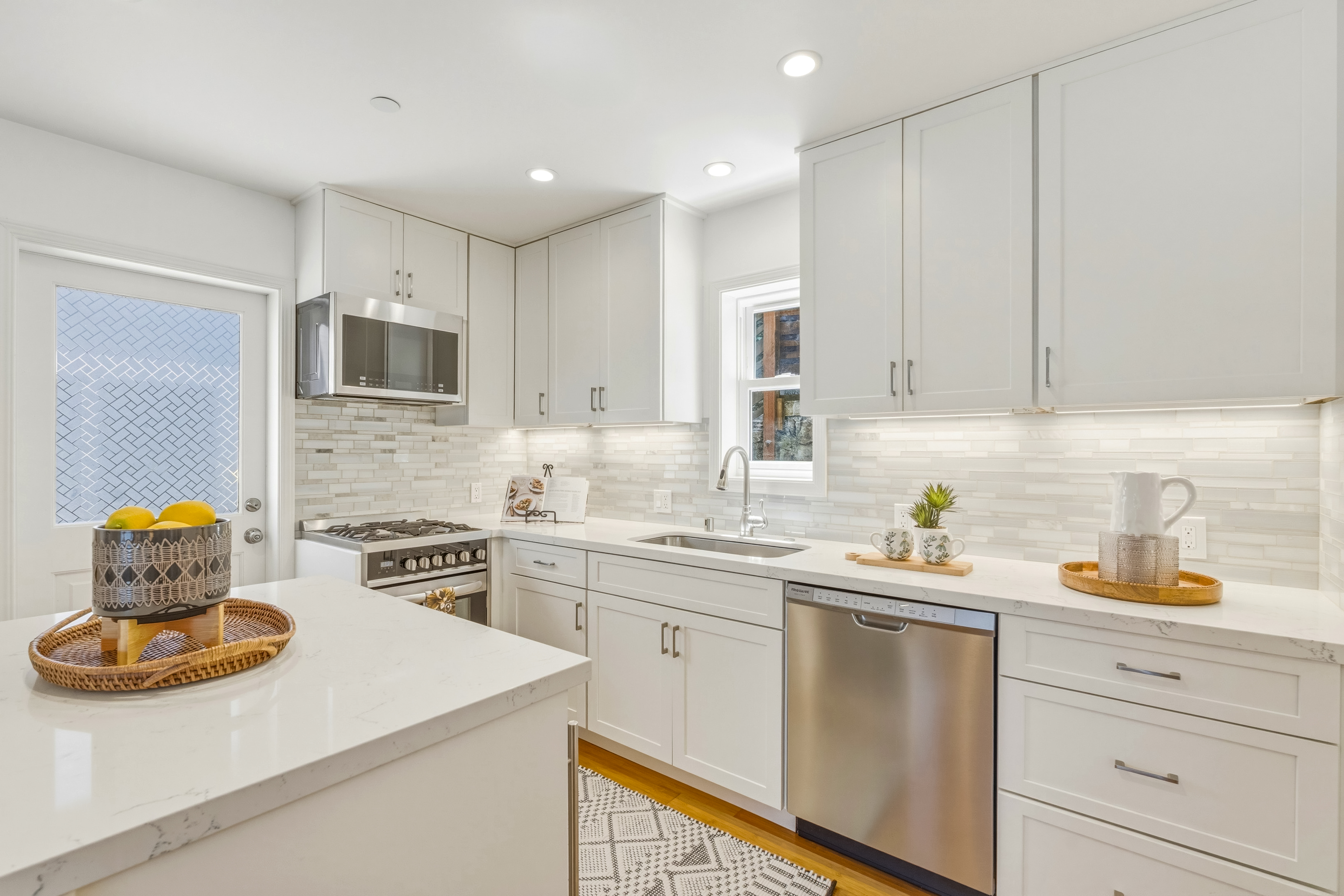  Impeccably Maintained Mill Valley Duplex - Offering Lifestyle and Flexibility - 物件實景