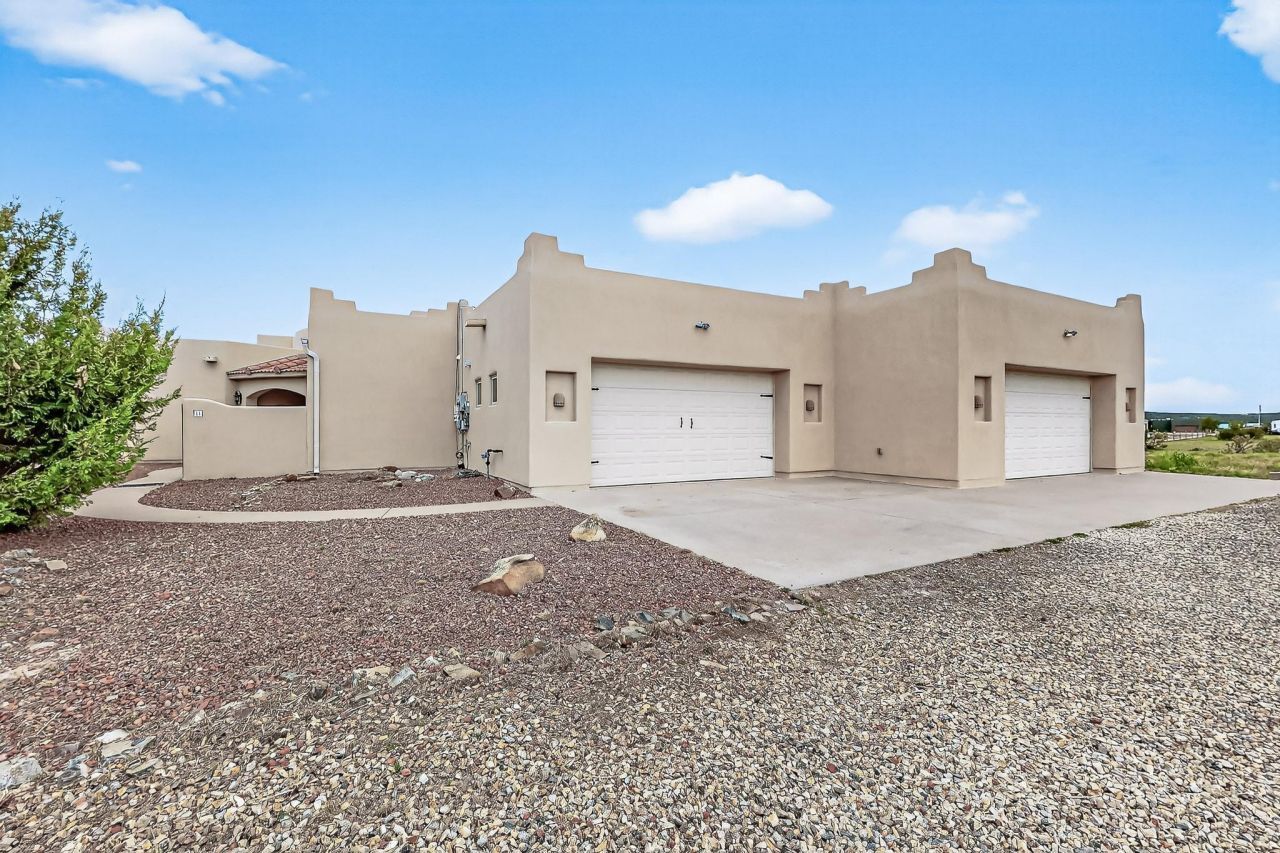 Edgewood, New Mexico, 87015, United States, 3 Bedrooms Bedrooms, ,4 BathroomsBathrooms,Residential,For Sale,1906900