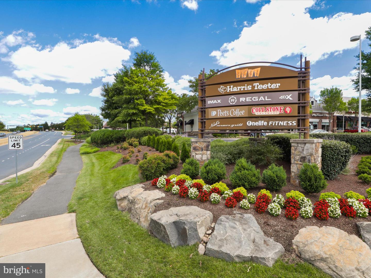 Ashburn, Virginia, 20148, United States, 3 Bedrooms Bedrooms, ,4 BathroomsBathrooms,Residential,For Sale,1918442