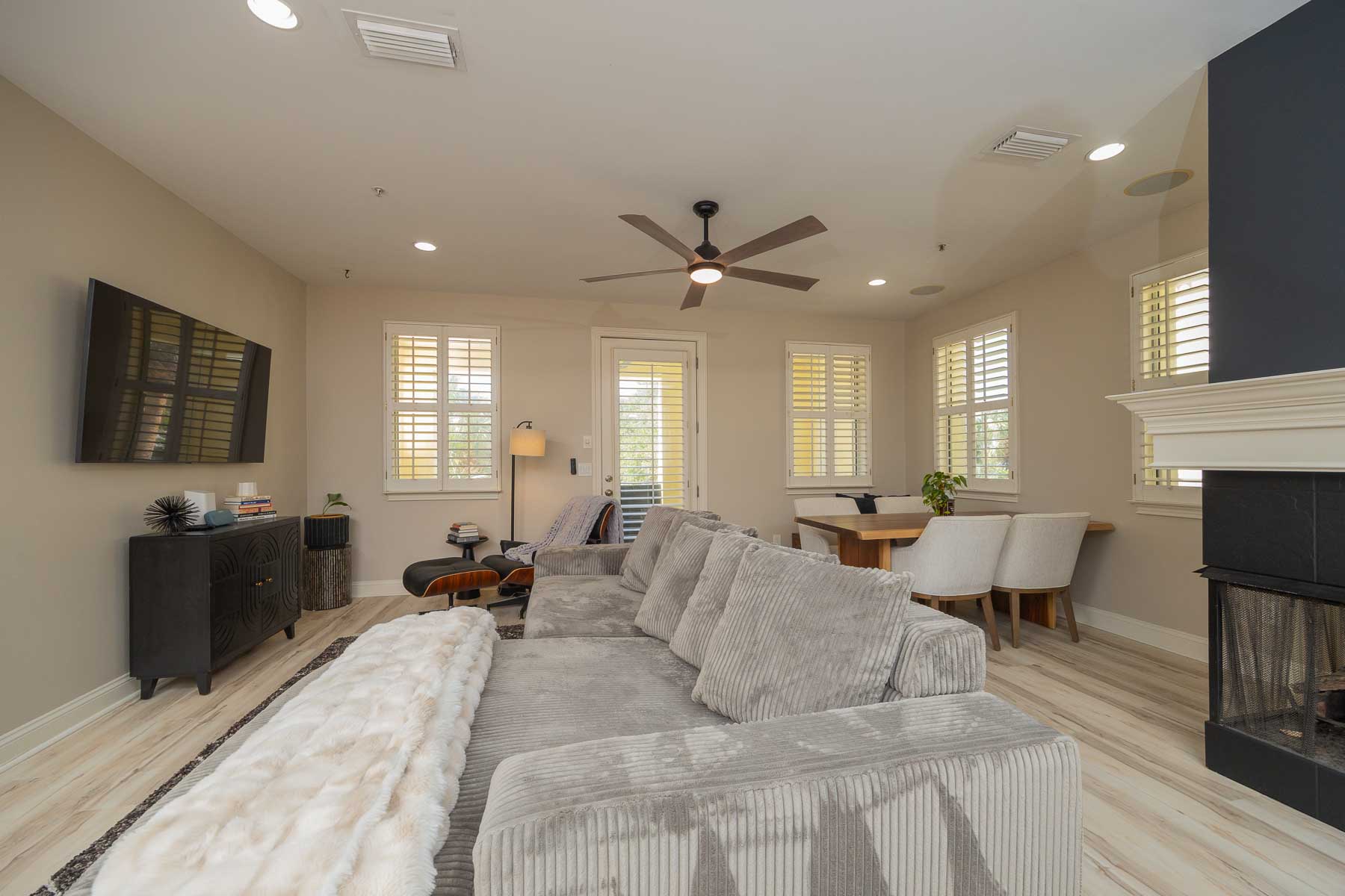  117 Sea Grove Ln, Jacksonville Beach, FL, 32250 - 物件實景