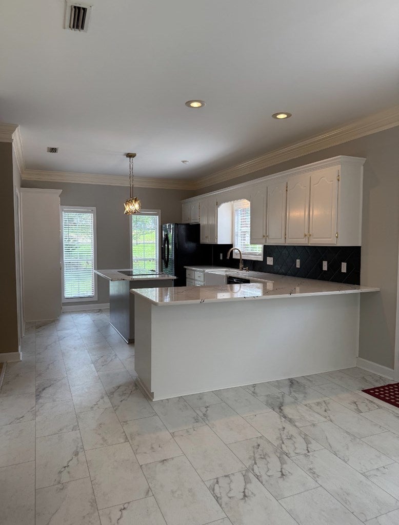 Dothan, Alabama, 36303, United States, 5 Bedrooms Bedrooms, ,4 BathroomsBathrooms,Residential,For Sale,1907801