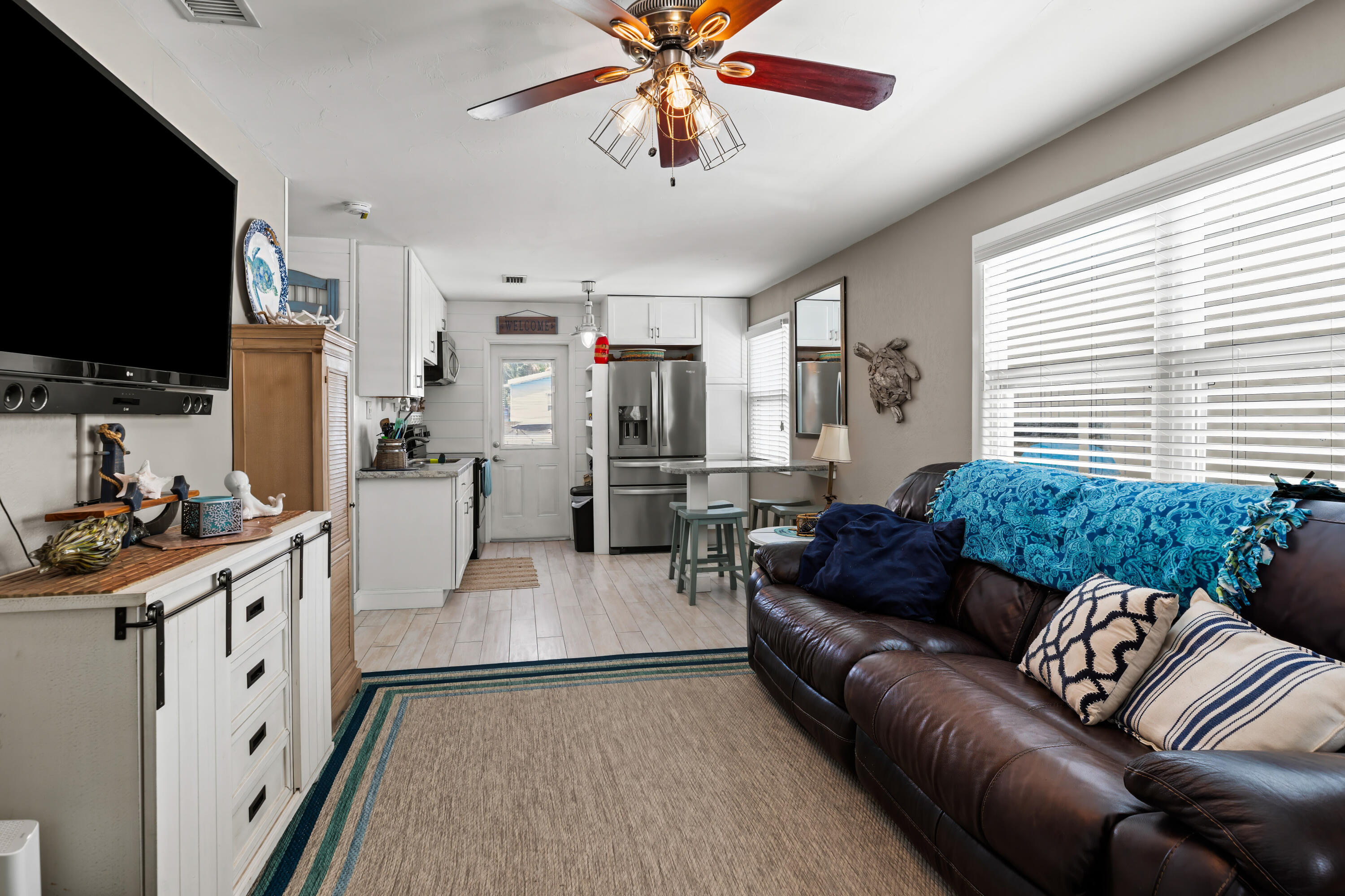 MARATHON, Florida, 33050, United States, 2 Bedrooms Bedrooms, ,1 BathroomBathrooms,Residential,For Sale,1771071