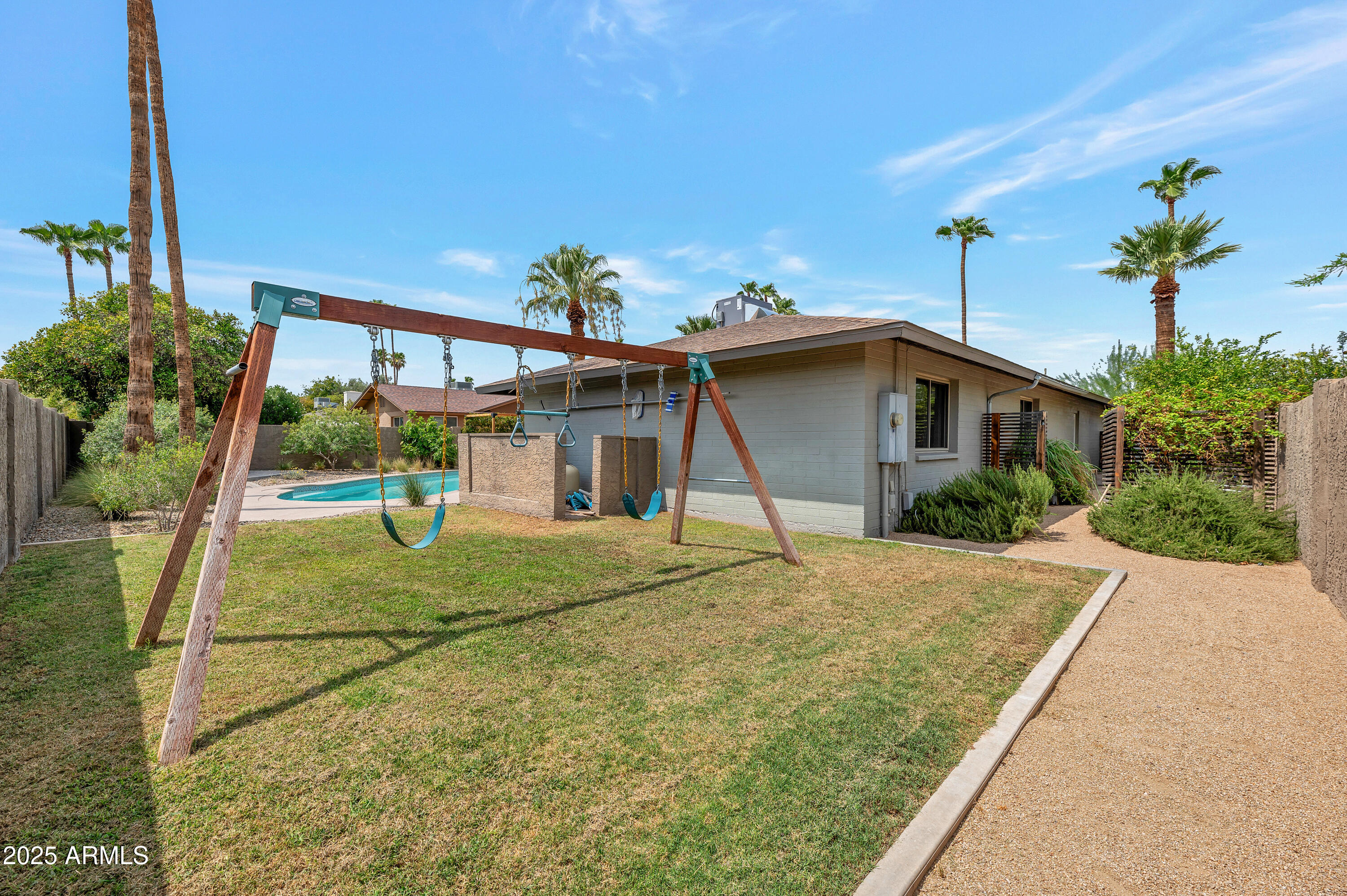 Phoenix, Arizona, 85028, United States, 4 Bedrooms Bedrooms, ,Residential,For Sale,1940373