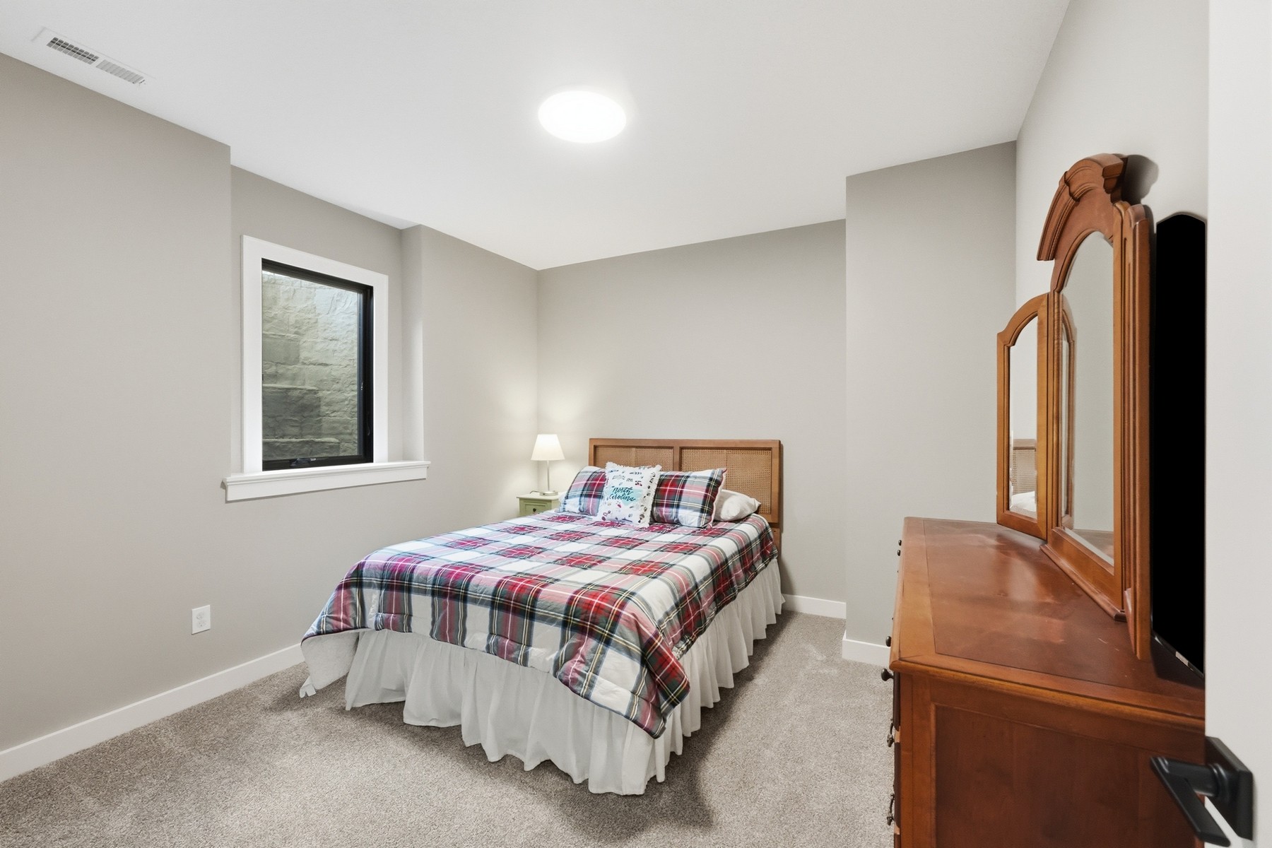  Better Than New Two Story Home in Desirable Fort Wayne Community - 物件實景